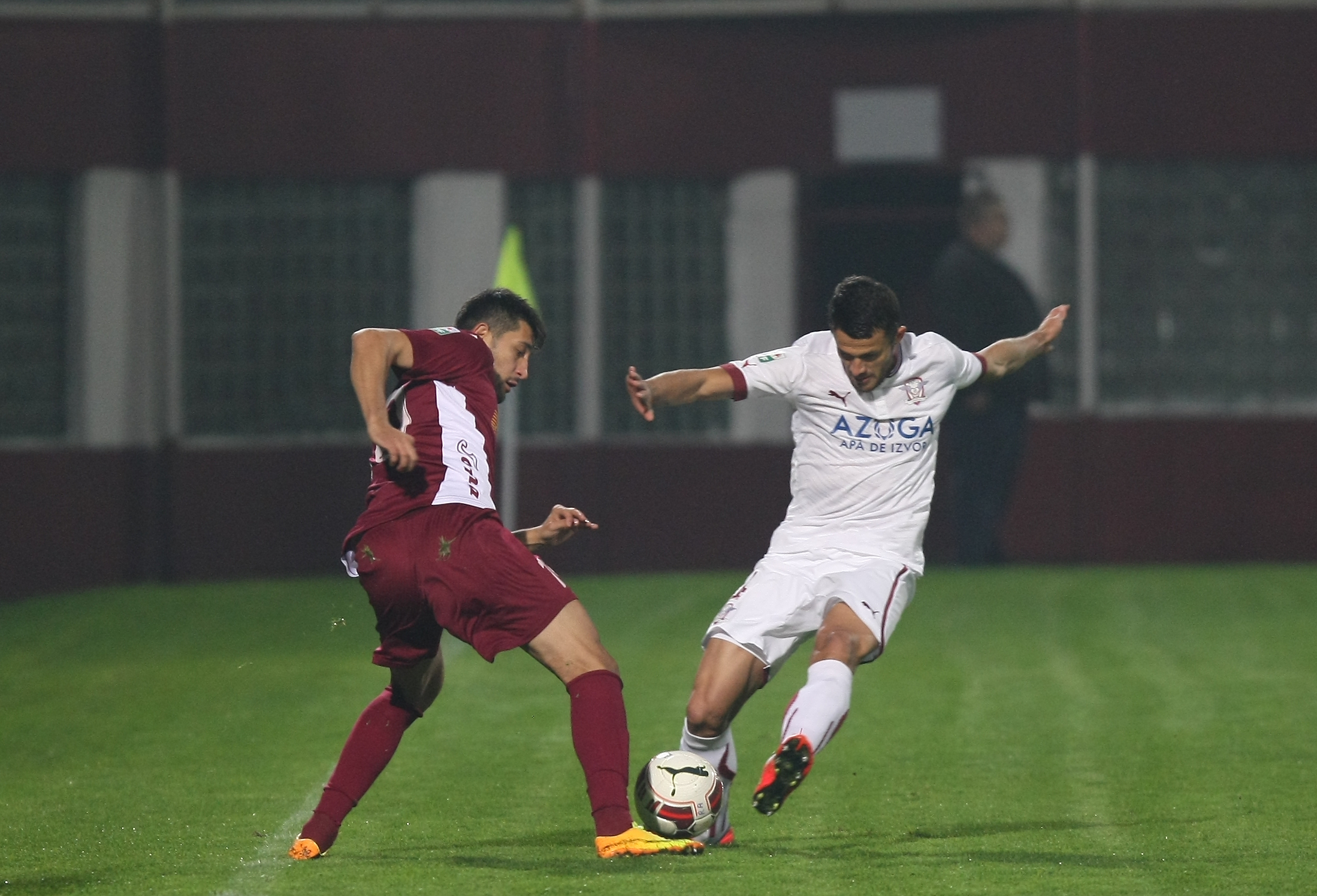 VIDEO/ Cupa României, optimi: Rapid - CFR Cluj 1-2. I-au deraiat pe final