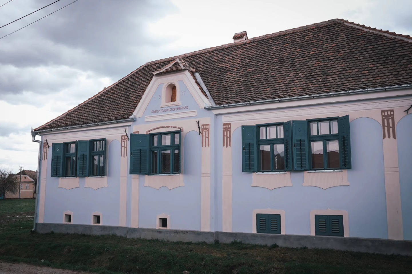Noi imagini cu casa de la Viscri a Danei Rogoz. Cum a amenajat interiorul. „Duminică seara am ajuns. Renovarea continuă în curte”