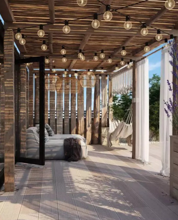 Imagini cu apartamentul în care locuiesc Carmen Grebenișan și Alex Militaru. Deși a investit o avere, vedeta se mută din penthouse-ul din București