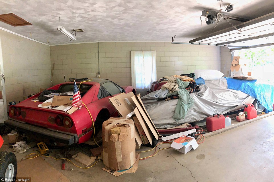 FOTO | O studentă a găsit o comoară care zăcea în garajul bunicii de 20 de ani: un Lamborghini și un Ferrari