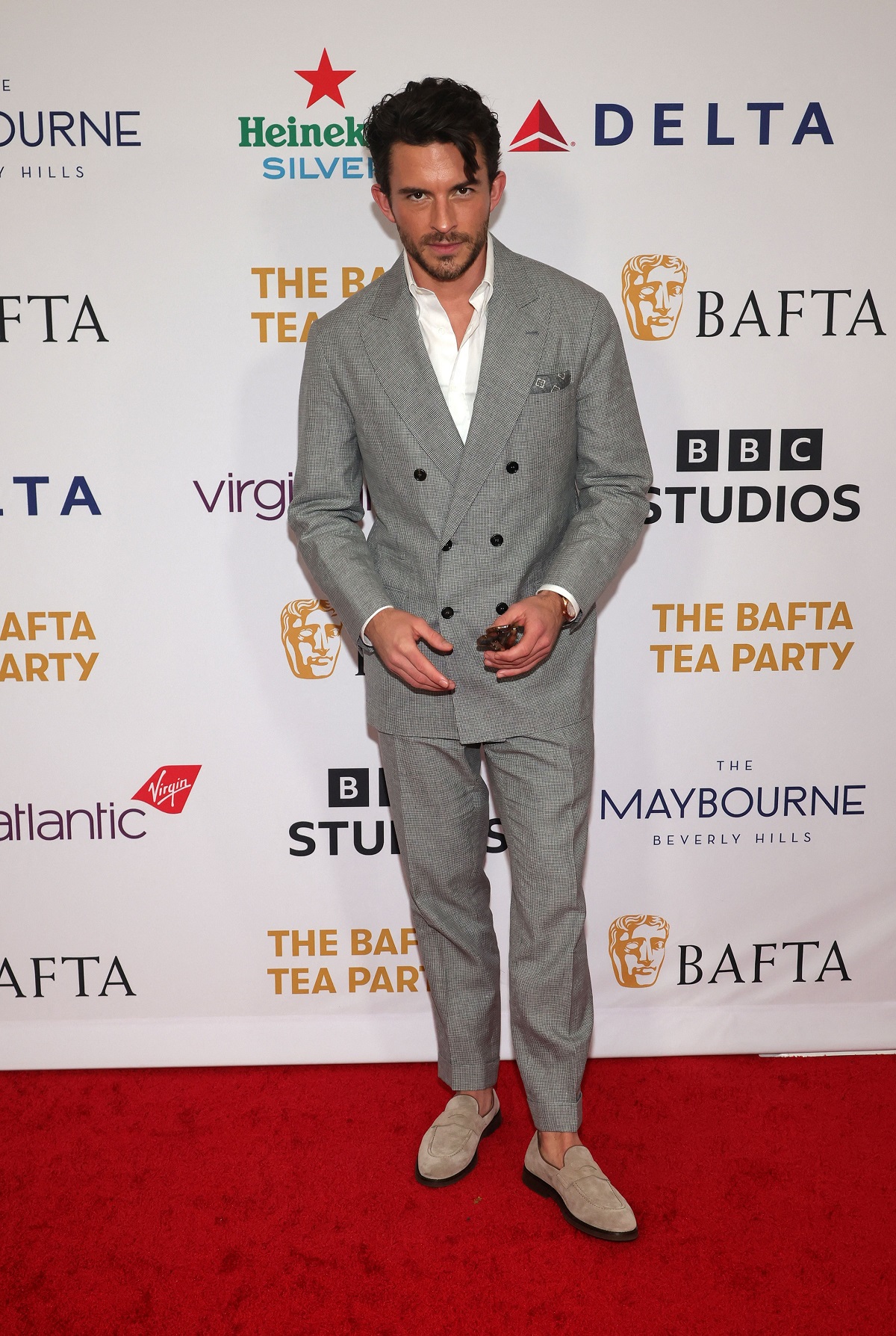 Jonathan Bailey, desemnat de revista People „cel mai sexy bărbat în viață”. Serialele de succes în care a jucat actorul