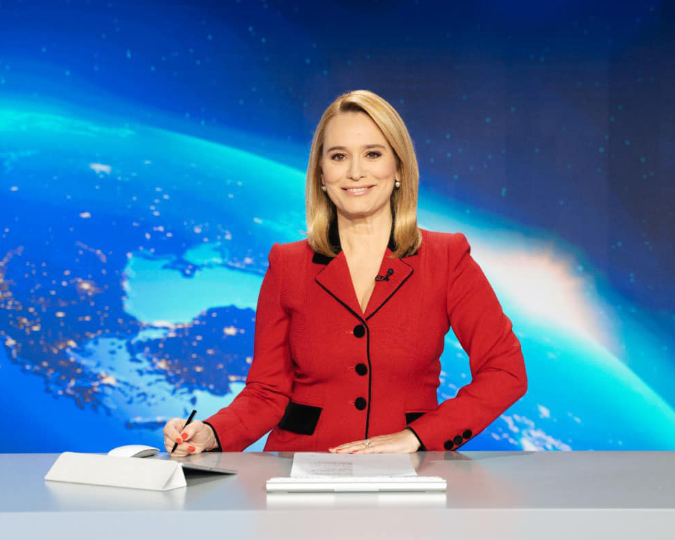 Andreea Esca se menține fabulos la 50 de ani. Prezentatoarea face „lumânarea”: „Greu la deal, dar nu mă las”