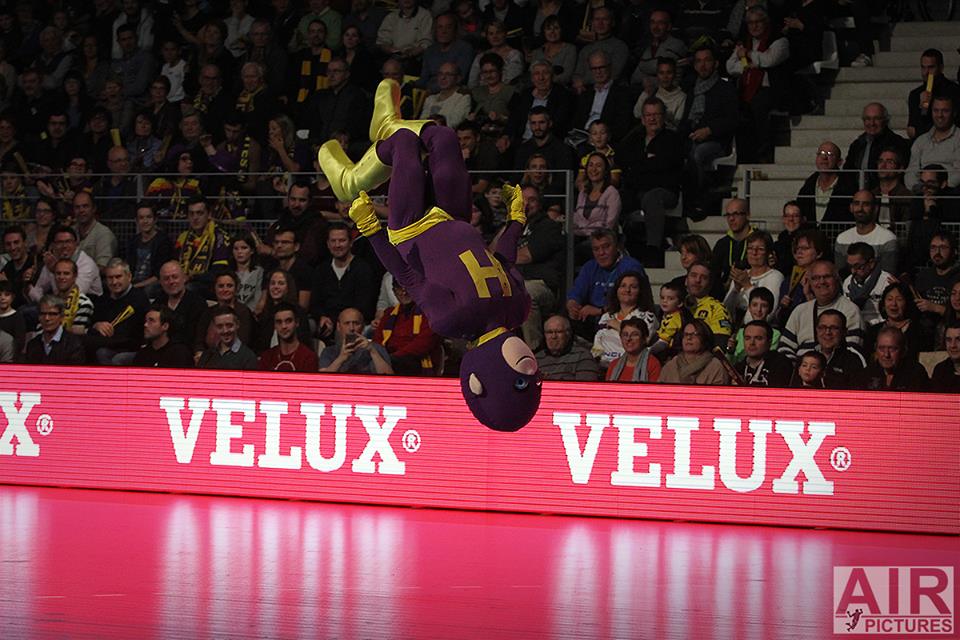 Dinamo a cedat la Nantes, dar păstrează șanse pentru calificarea în faza a doua a Ligii Campionilorla handbal / FOTO