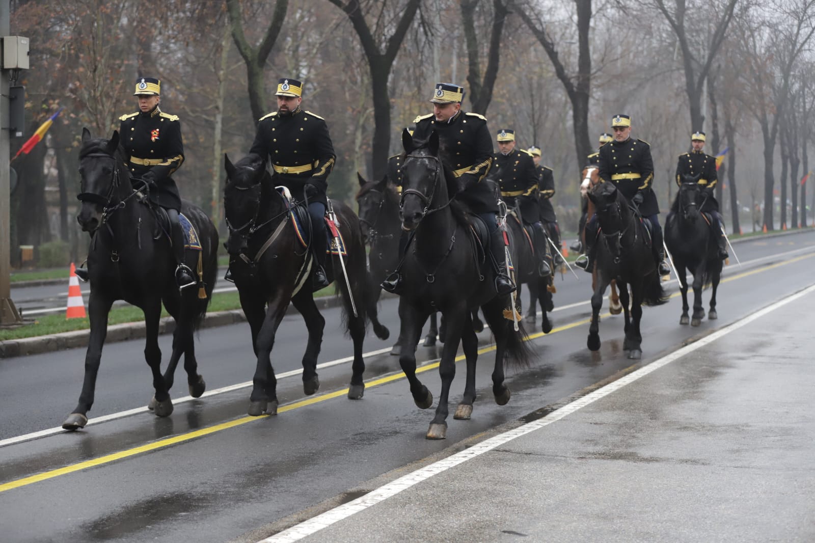 Repetiție generală pentru Parada Militară Națională, sâmbătă, la Arcul de Triumf