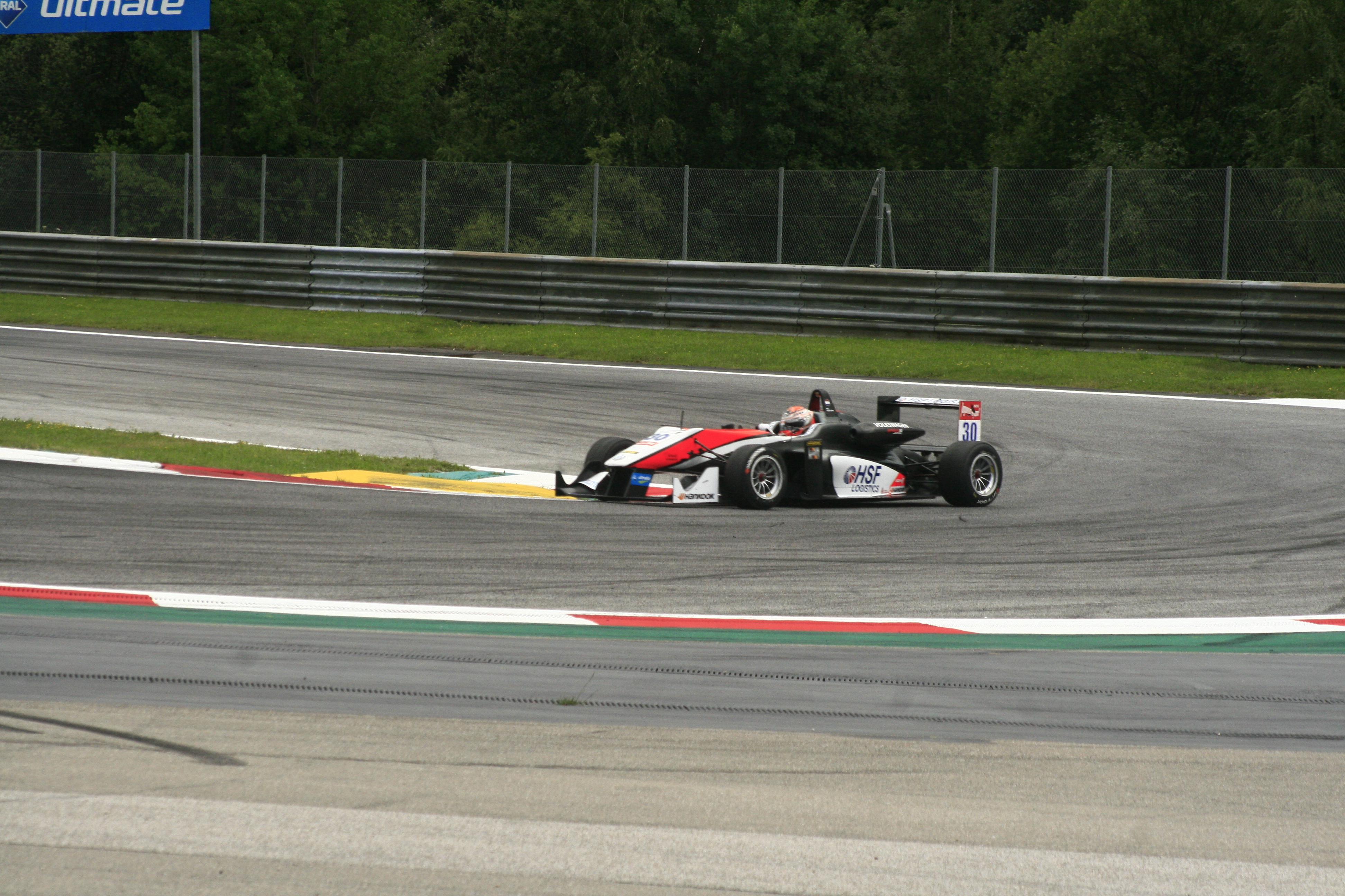 FOTO & VIDEO / Interviu cu Max Verstappen (F3)