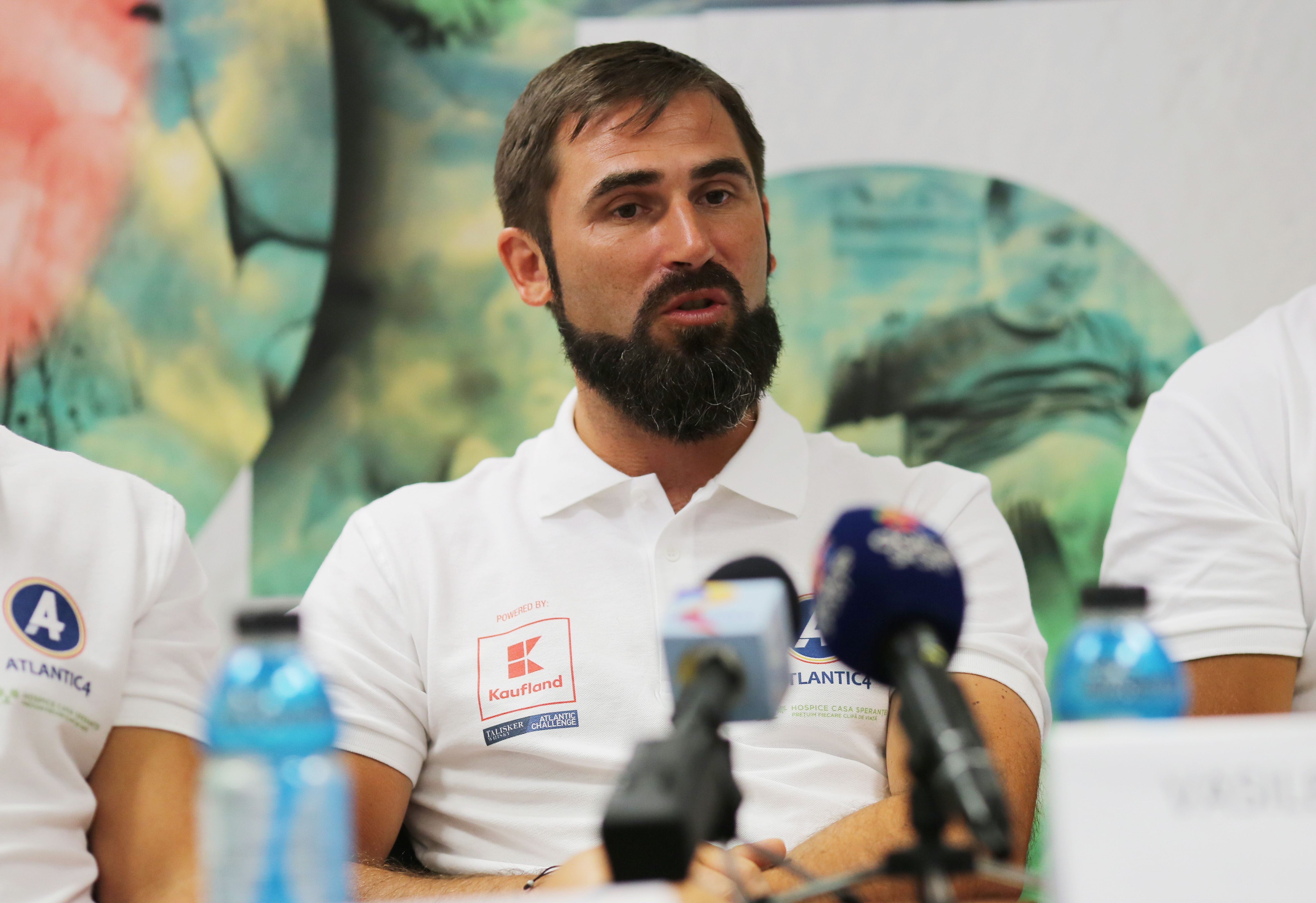 Românii care au stabilit recordul de traversare a Mării Negre țintesc acum traversarea Oceanului Atlantic cu o ambarcațiune cu vâsle. Eroii s-au întors acasă | FOTO
