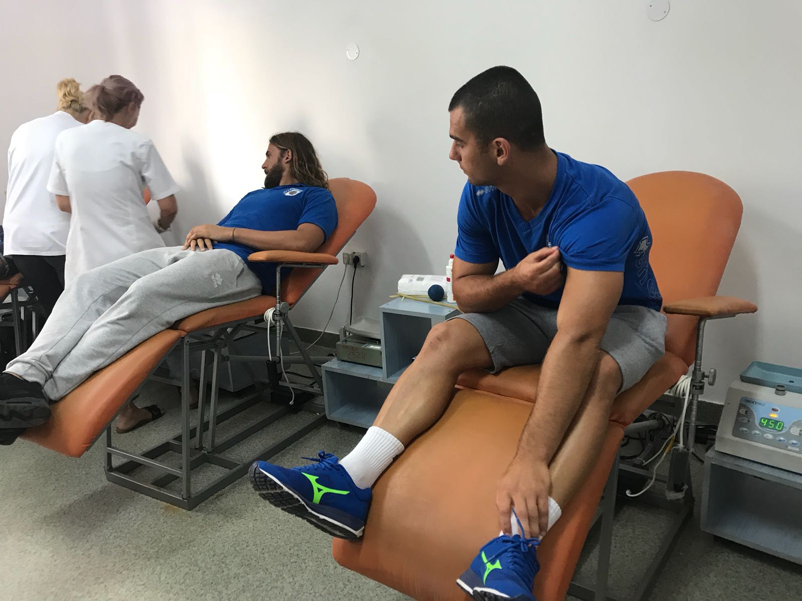 Rugbyștii de la CSM București au donat sânge pentru a-i salva viața atletei Adelina Oancea Gavrilă
