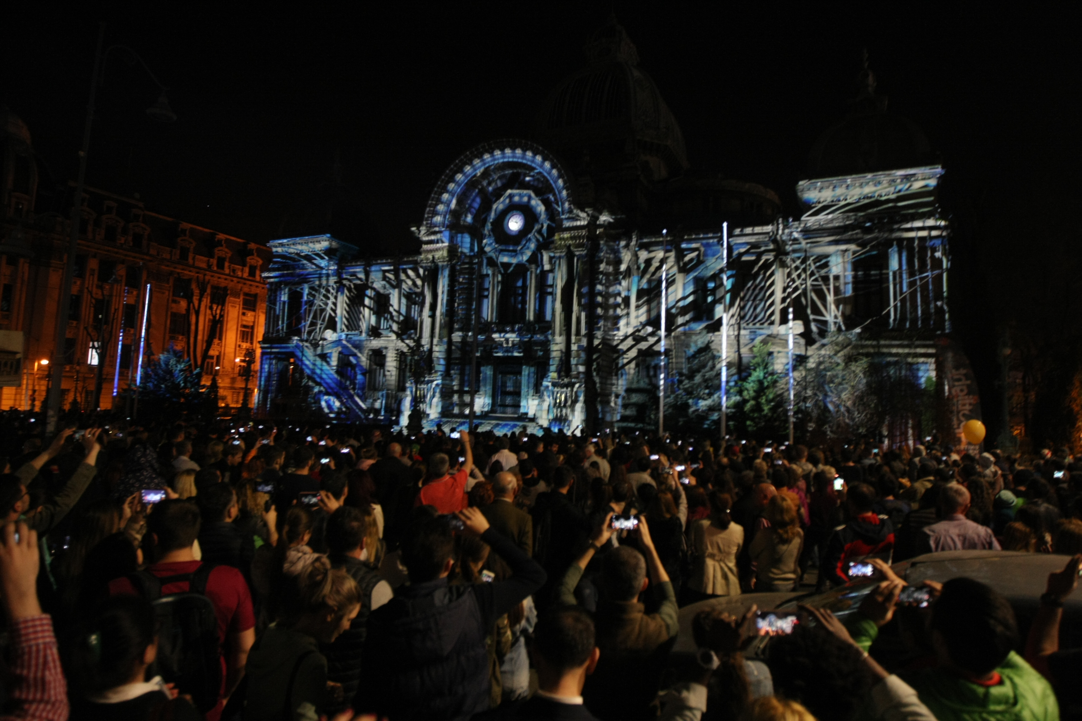 VIDEO. Spotlight 2018 - Bucharest International Light Festival a început! Clădiri emblematice, incluse în premieră în proiect