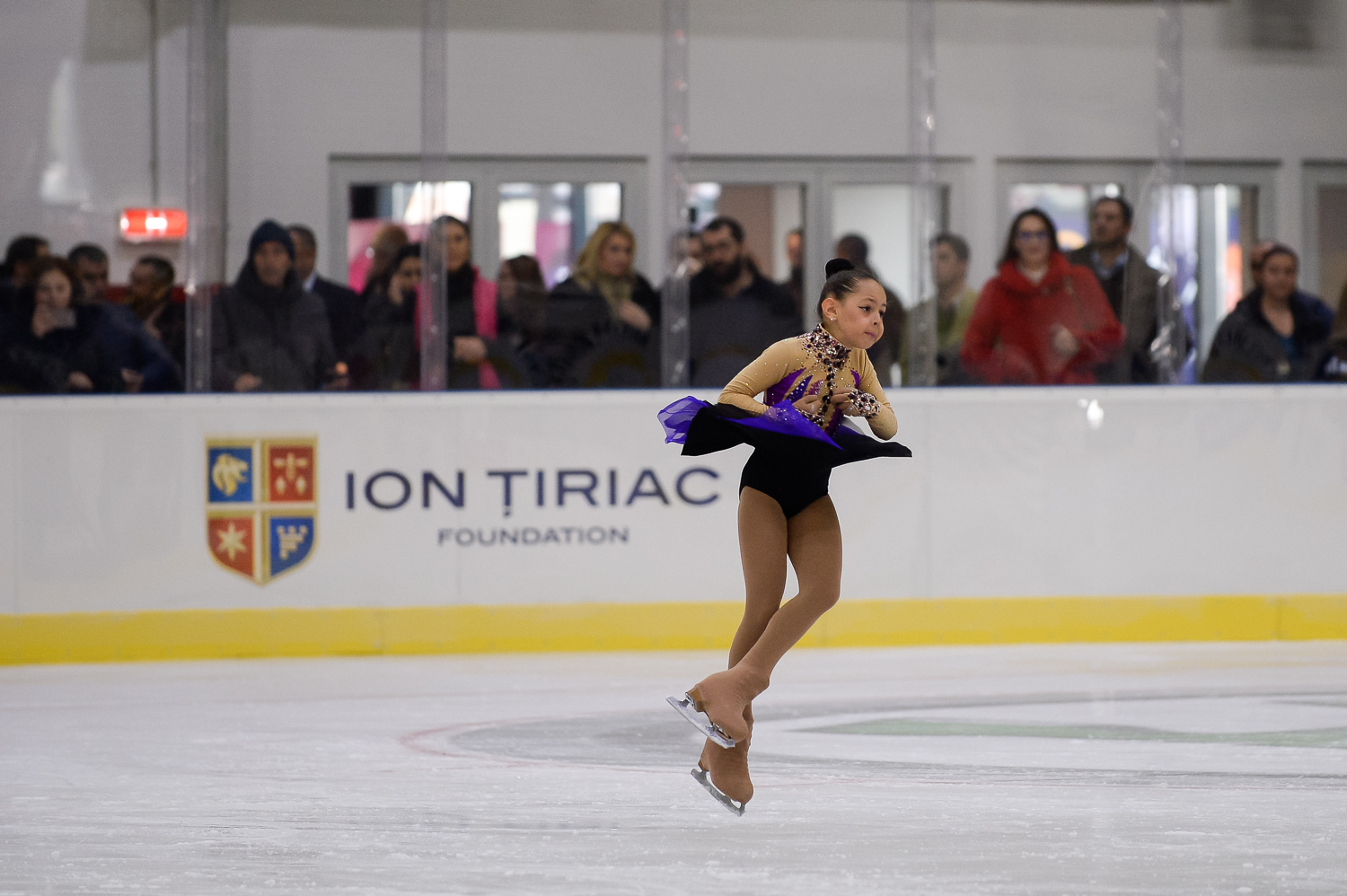 Patinoarul construit de Ion Țiriac, la Otopeni, a fost inaugurat / GALERIE FOTO