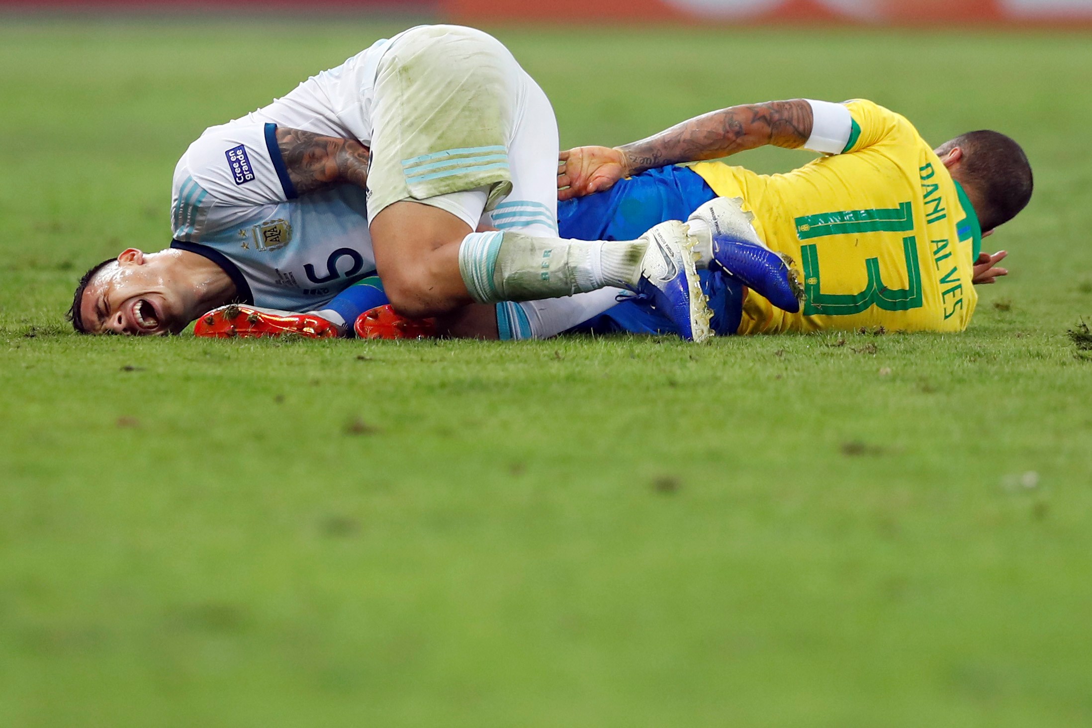 Argentinienii, eliminați, dar mândri. Scaloni: ”Am făcut un meci mare şi am fost superiori Braziliei”