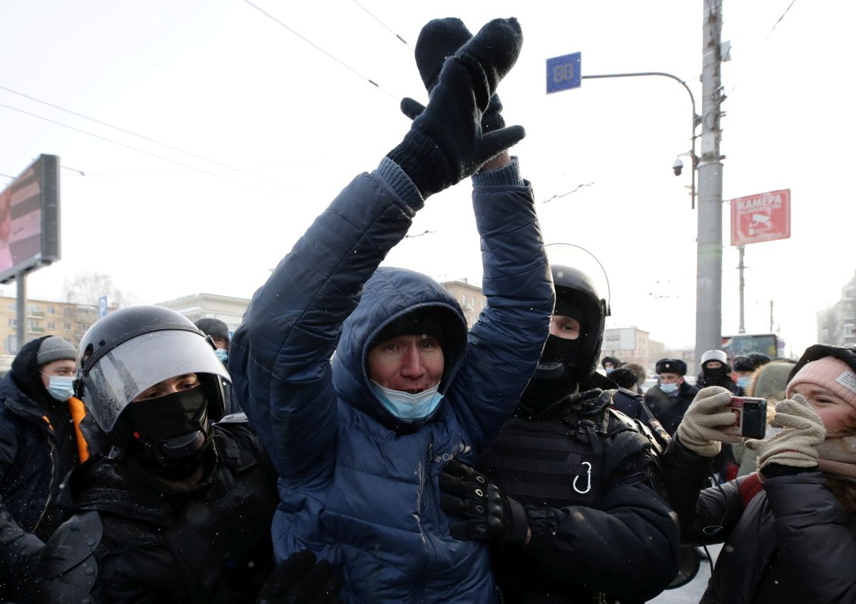 Protestele din Rusia | Peste 2.400 de oameni săltați, printre care și un copil. „Putin e un hoț!” și „Rusia fără Putin!”, au strigat manifestanții