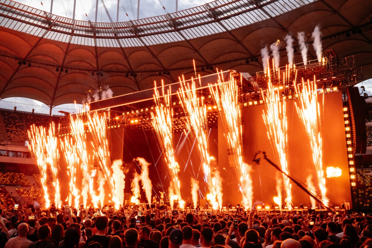 Imagini false cu „dezastrul” de după concertul lui Max Korzh pe Arena Națională din București, distribuite pe rețelele de socializare