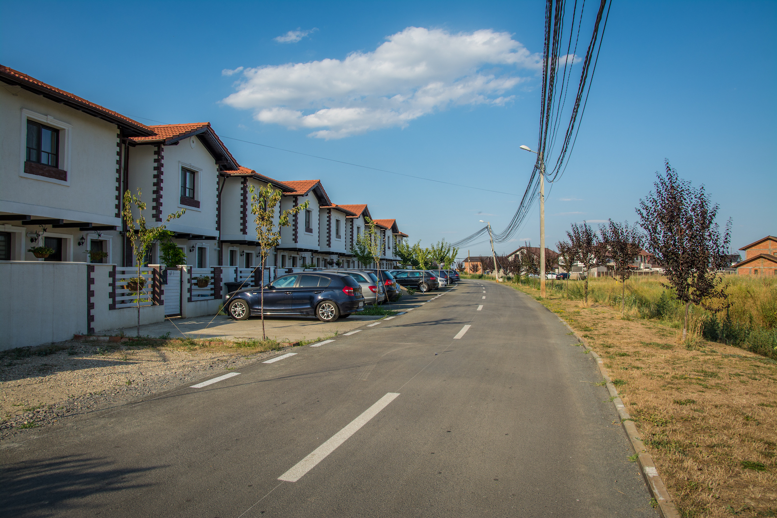 Comuna din România care atrage tinerii ca un magnet! În 25 de ani, numărul de locuitori a crescut de 5 ori! (GALERIE FOTO)