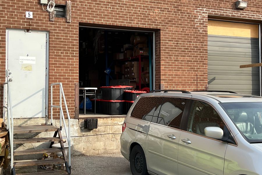 Imagini în premieră de la „fabrica” din Canada care a distrus-o pe Halep. „Ce fabrică? Nu e nicio fabrică, ci o firmă de apartament”