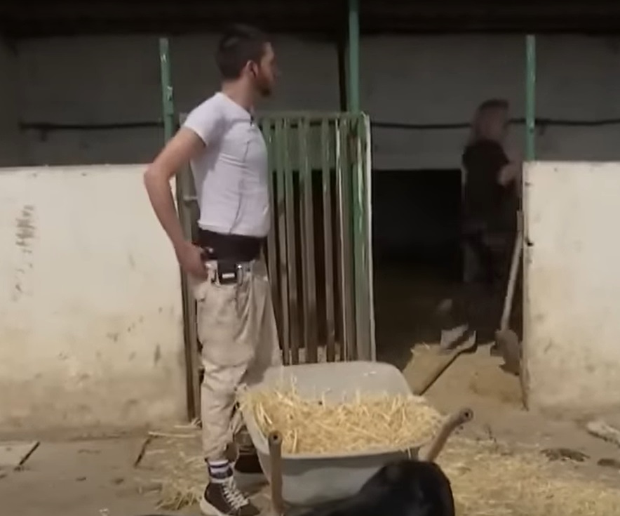 David Pușcaș a spus de ce le cere bani oamenilor pe TikTok: „Știu că nu e ușor”. Ce salariu a avut când muncea