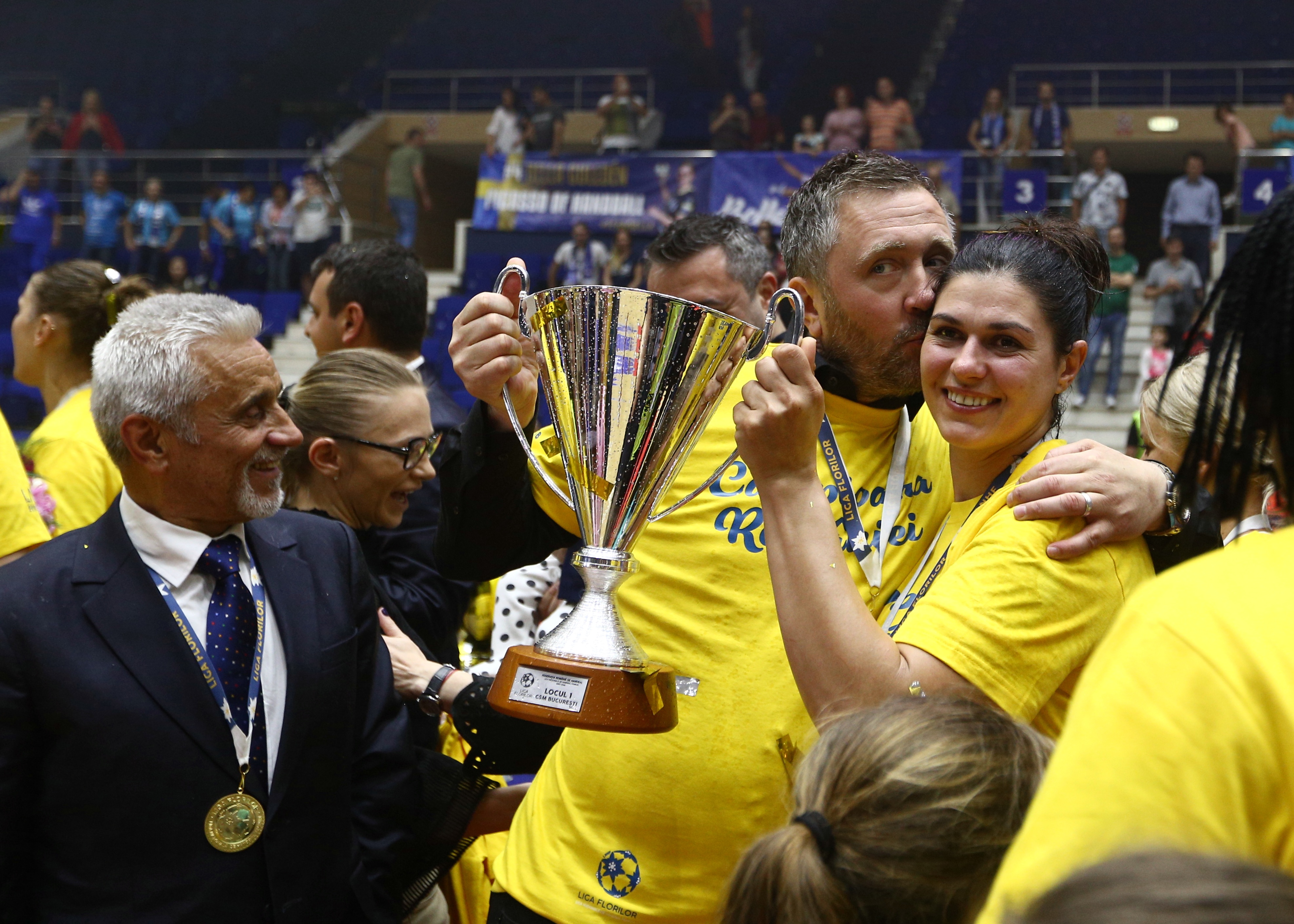 Petrecerea de titlu a handbalistelor CSM București. Au primit medaliile de campioane ale Ligii Naționale de handbal feminin