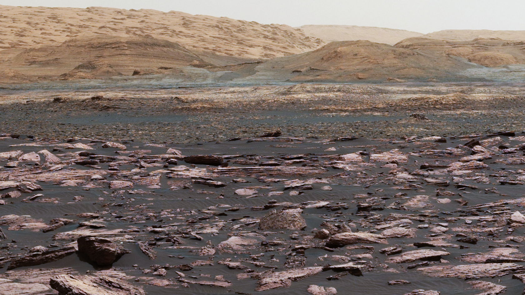 GALERIE FOTO | Ultimele imagini surprinse pe planeta Marte. Robotul Curiosity al NASA continuă studiul planetei