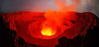 Vulcanul cu un lac de lavă de 396.240 de metri pătrați. Pericol uriaș pentru orașele din apropierea zonelor de erupție