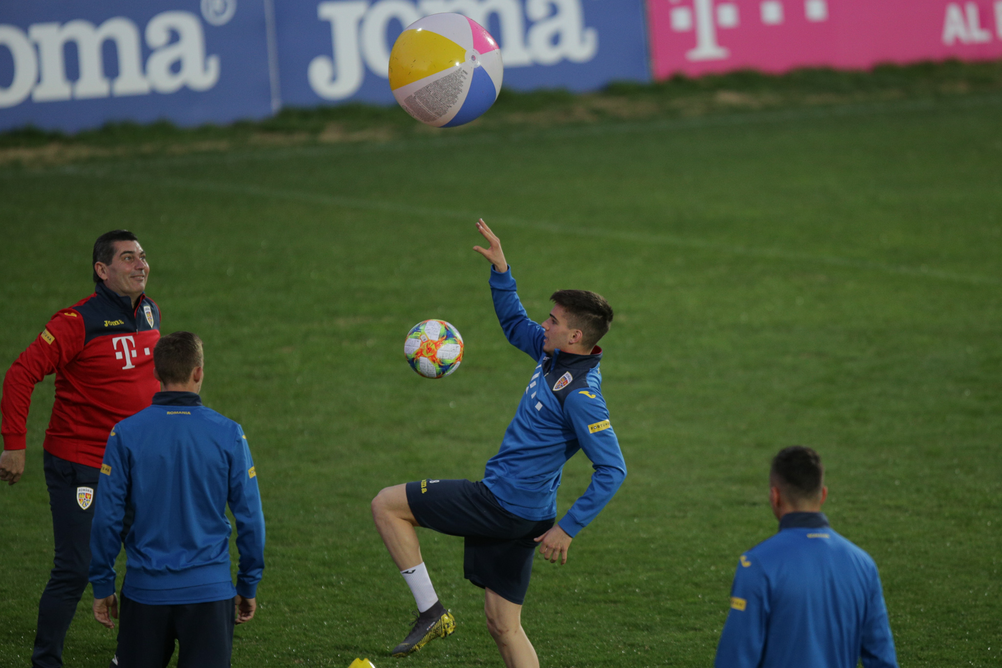 Start spre Euro 2020. Cosmin Contra și-a avertizat jucătorii: ”Ne așteaptă un meci dur în Suedia” | GALERIE FOTO&VIDEO