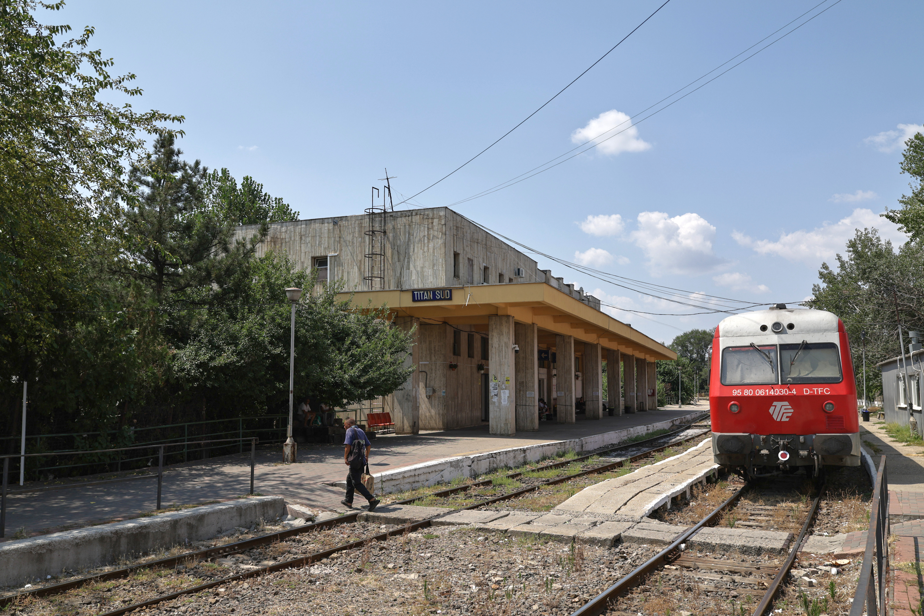 O gară și un capăt de linie într-un București uitat: între o halbă de bere și drumul spre Oltenița cu 16 opriri