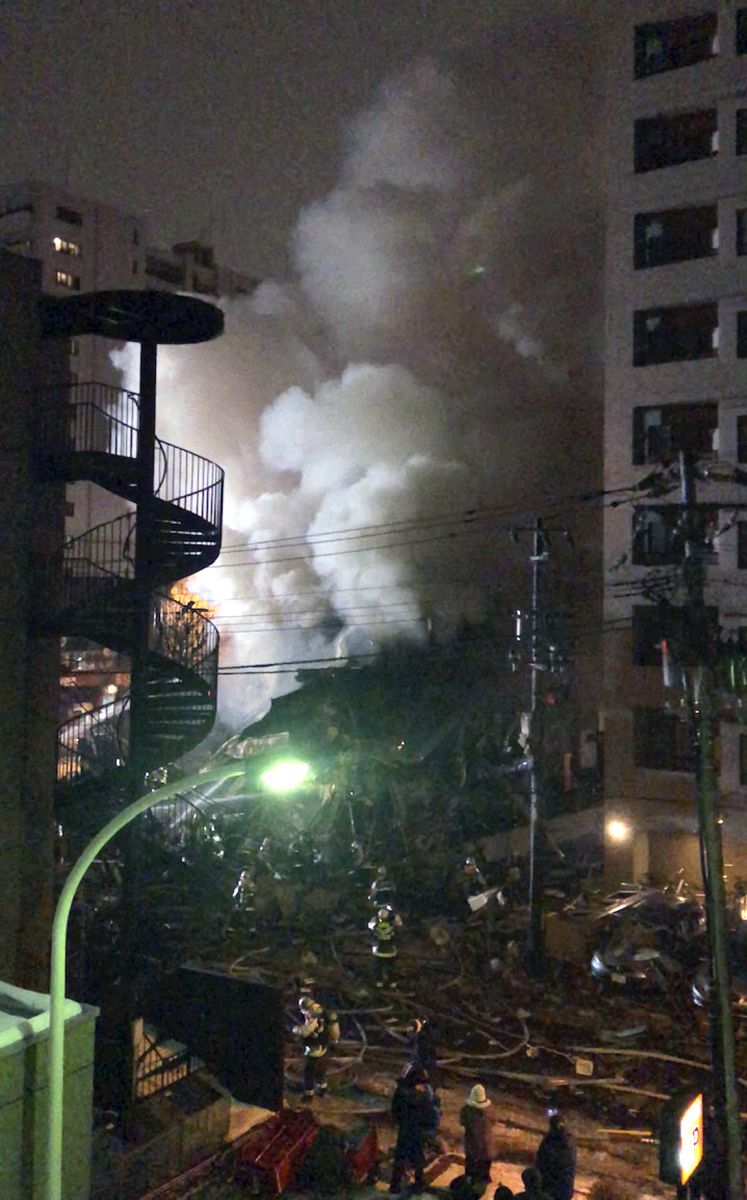 FOTO| Zeci de răniți într-o explozie uriașă produsă într-un restaurant din Japonia