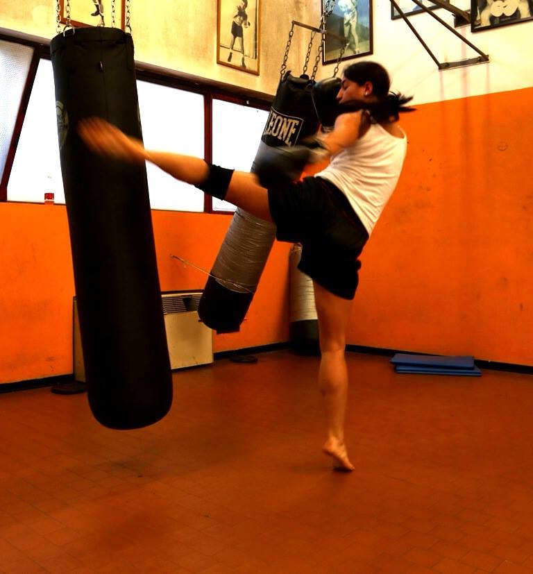 ITALIA - ROMÂNIA! SportNews.ro a descoperit la Bologna un Rocky la feminin! ^S-a apucat de karate, după ce a fost bătută de tatăl său