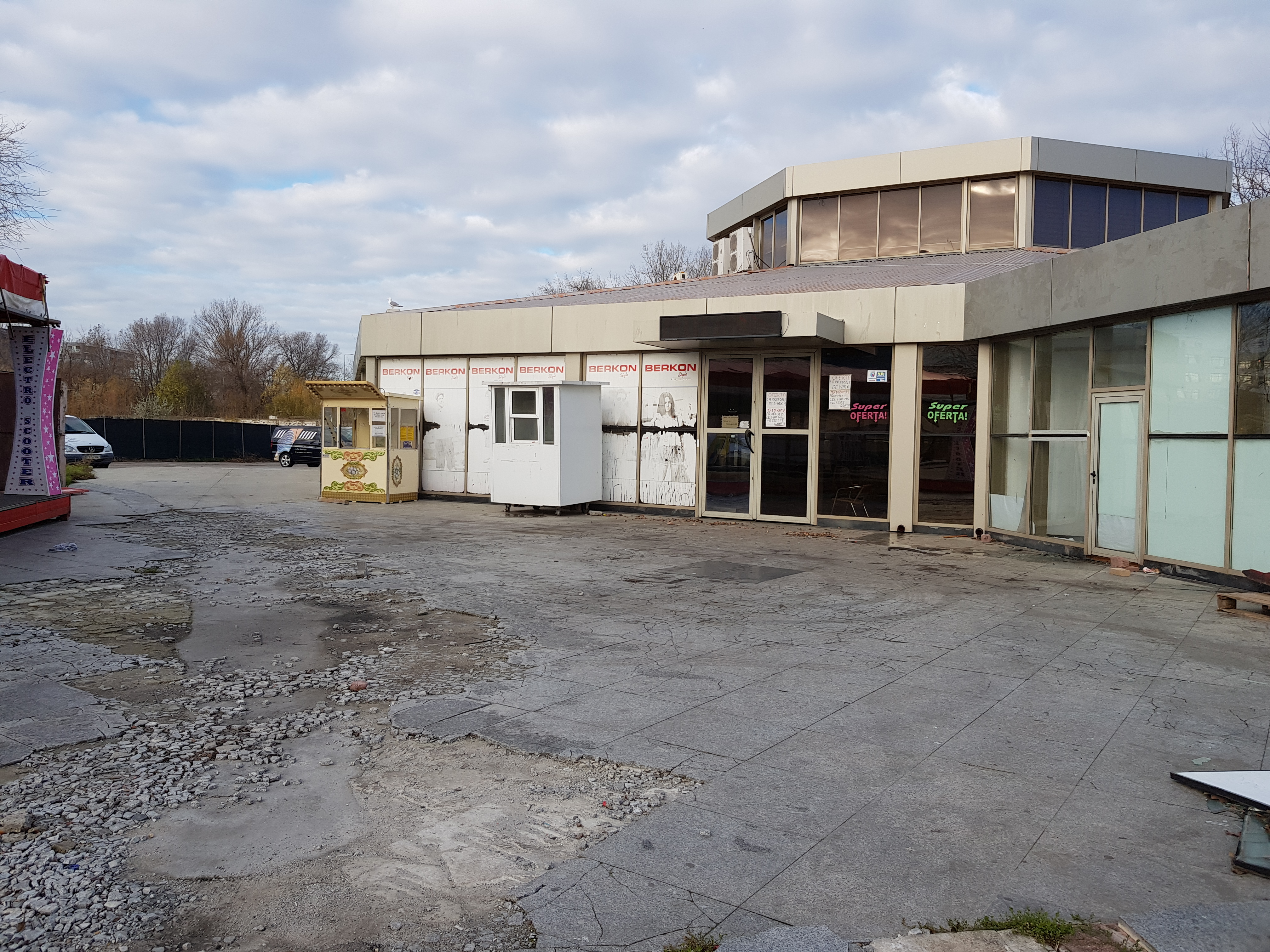 FOTOREPORTAJ Cum arată stațiunea Mamaia iarna: marea liniștii și plaja pescărușilor
