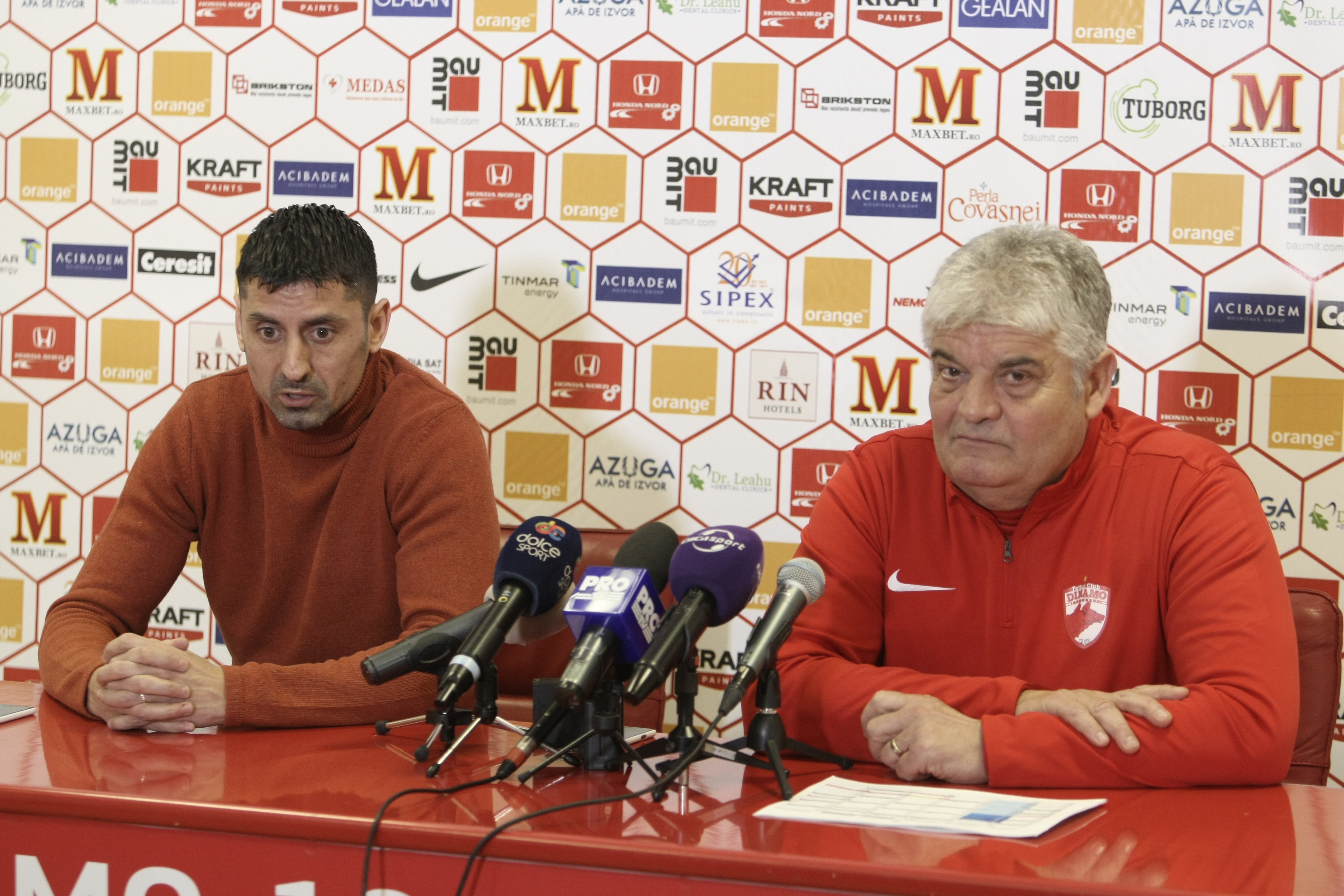 Ioan Andone a condus un antrenament la -14 grade Celsius. Portarul Cobrea s-a transferat la FC Botoșani | GALERIE FOTO & VIDEO