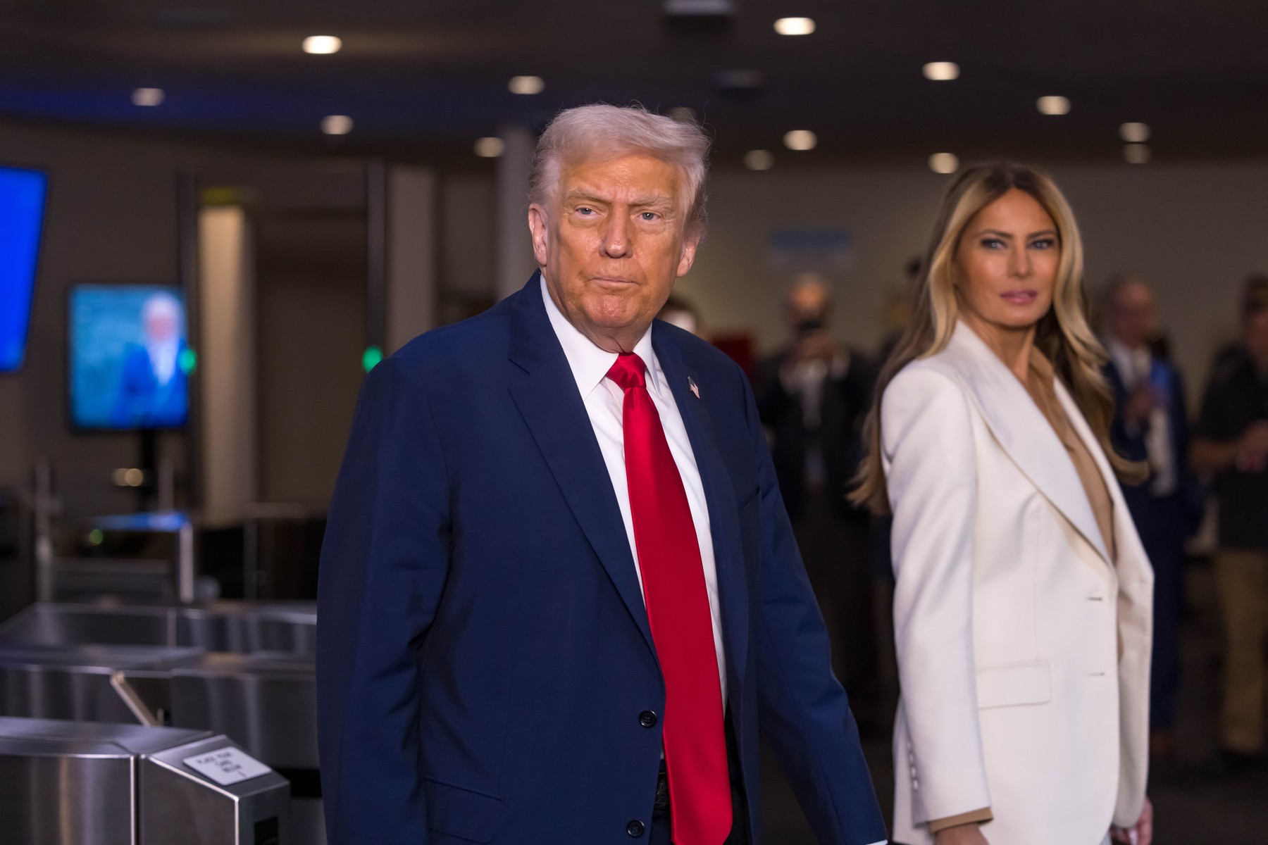 Scara rulantă de la ONU s-a stricat când Donald Trump și Melania au pășit pe ea: „Prima-doamnă era să cadă” I VIDEO