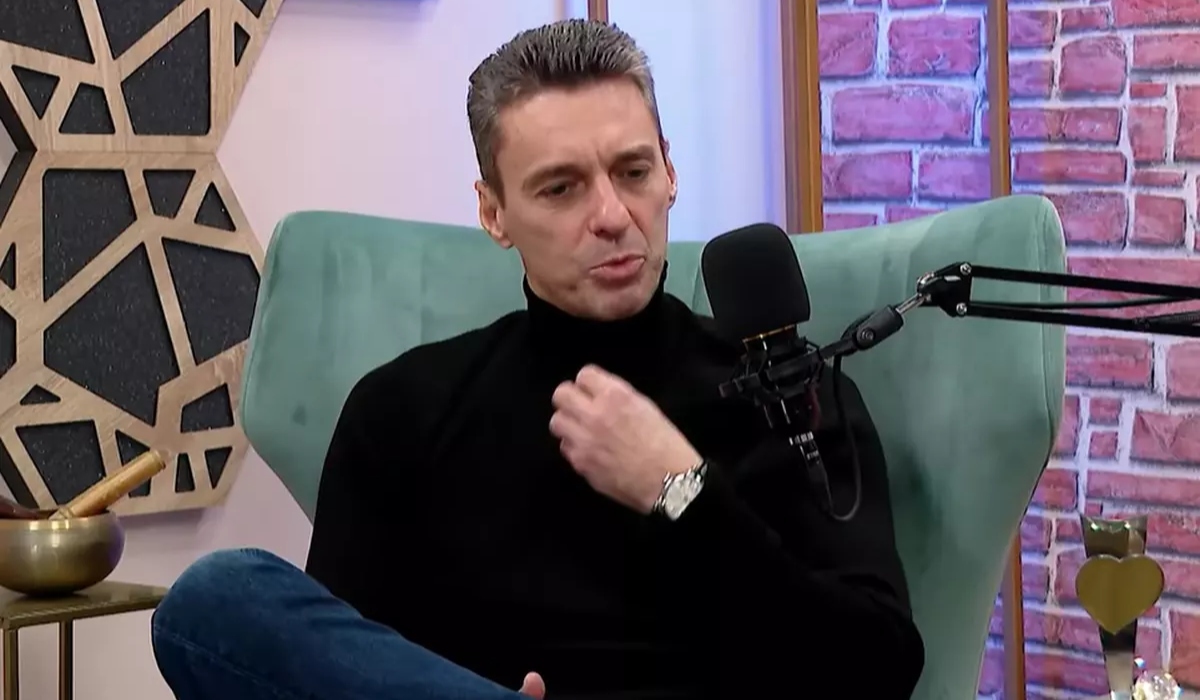 Cele trei cuvinte prin care Mircea Badea i-a caracterizat pe Răzvan Simion și Dani Oțil: „De când sunt eu coleg cu nu știu ce Gigel?”