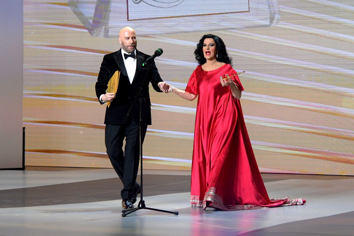 Angela Gheorghiu a făcut senzație la Teatrul Balșoi din Moscova. Soprana a primit un premiu uriaș