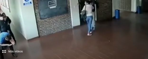 Răzbunarea unui tată vitreg. L-a luat la bătaie pe profesorul care i-a abuzat fiica | FOTO & VIDEO