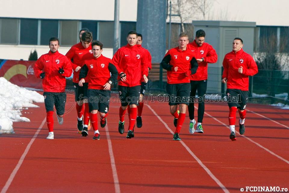 Dinamo s-a reunit la Izvorani! Antrenorul Mircea Rednic are la dispoziție cinci portari! Au absentat Gnohere și Essombe / GALERIE FOTO