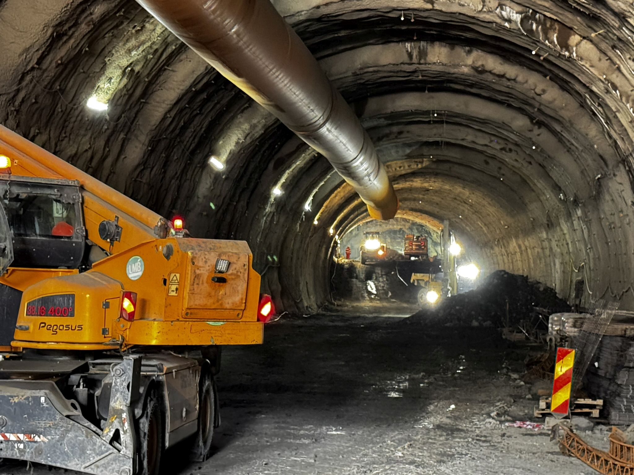 Șantierul autostrăzii A1 Lugoj - Deva: Câți metri mai sunt de excavat din „tunelurile pentru urși”
