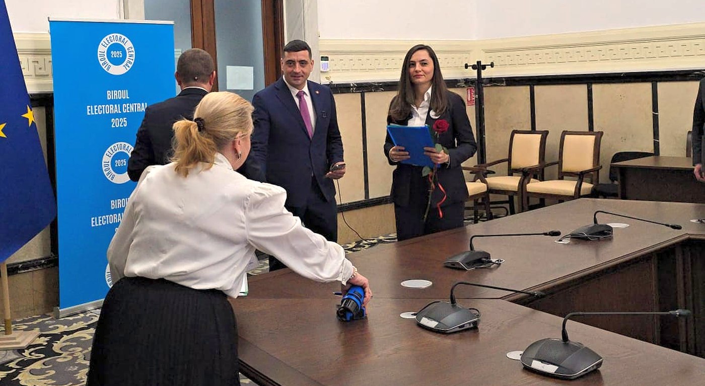 Anamaria Gavrilă și-a depus candidatura la prezidențiale la BEC, alături de George Simion. Cine se va retrage