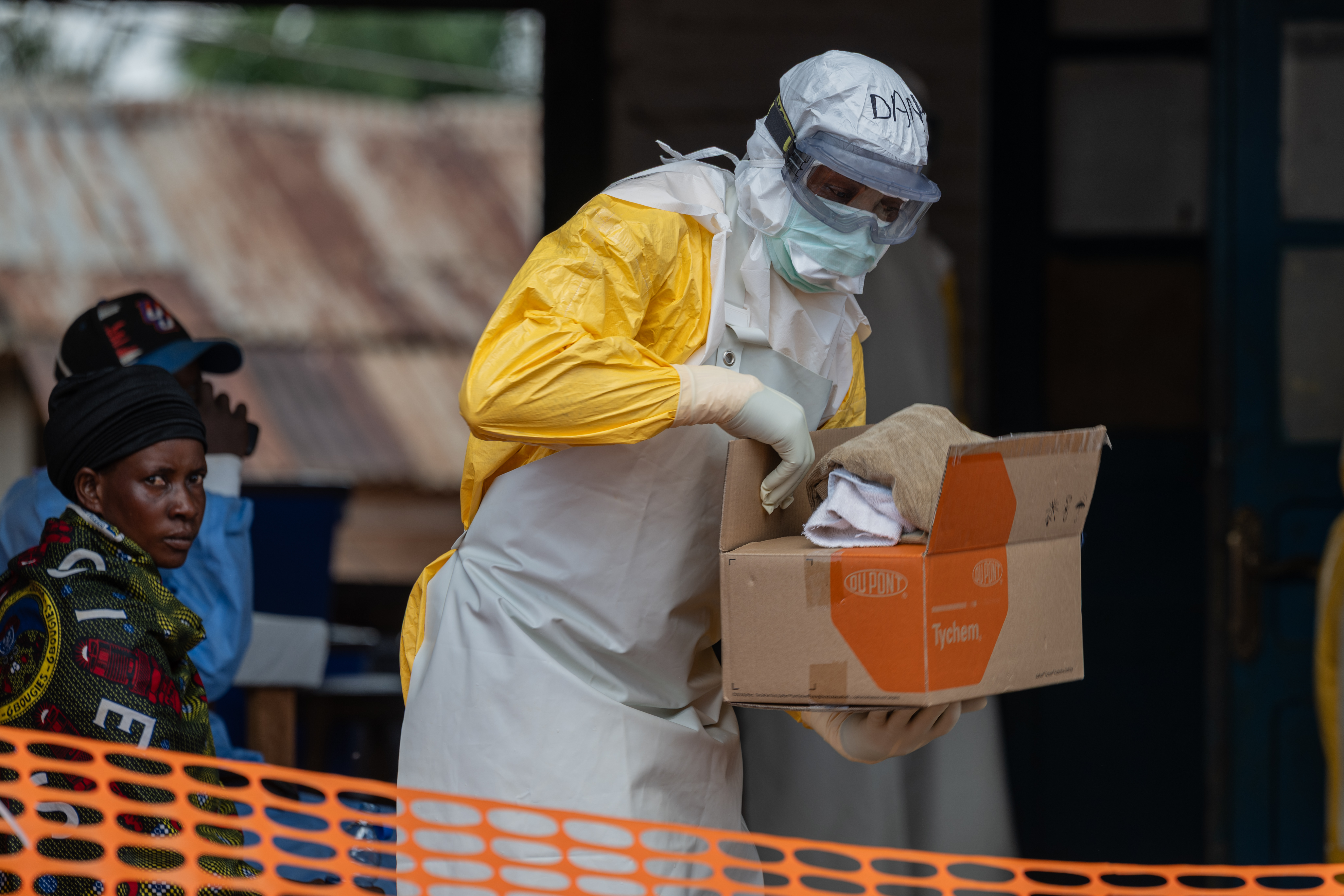 U.S. injects additional $20 million into Africa's Ebola response, pushing total aid above $220 million