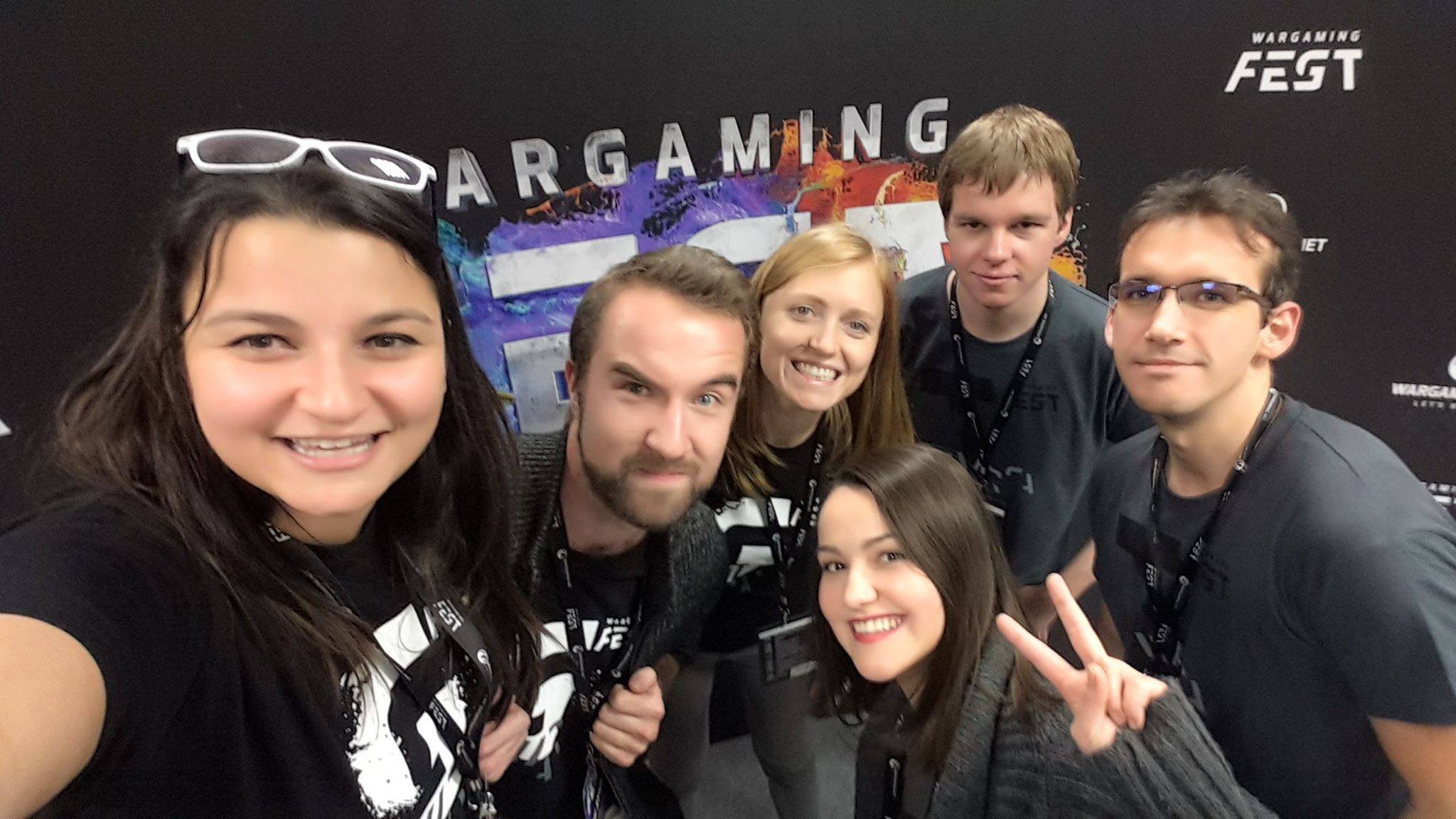 EXCLUSIV / Oana, fiica Elenei Lasconi, e vedetă în lumea gamerilor. Prezintă o emisiune la World of Tanks în Paris (VIDEO)