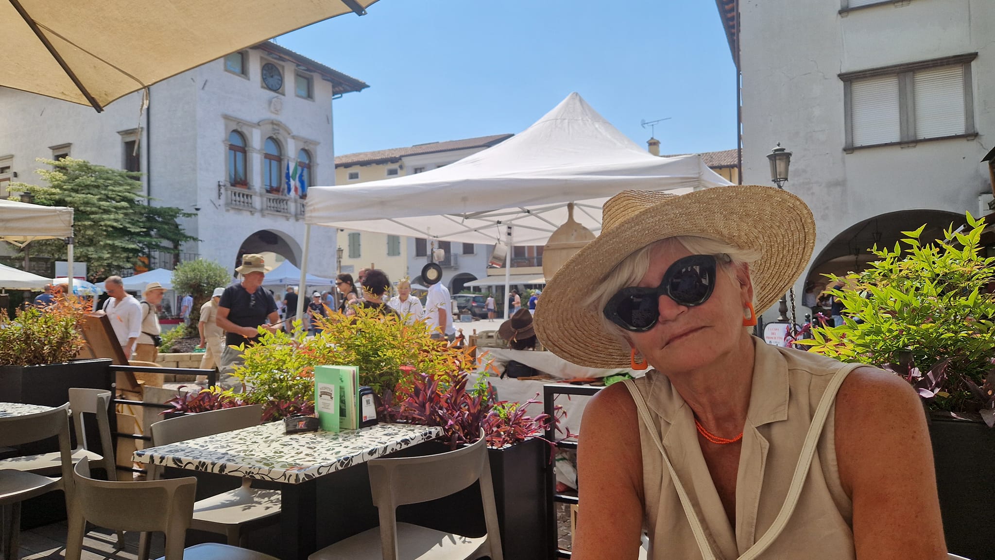 Monica Tatoiu, probleme în Franța: „La Paris ai niște culoare și te verifică”. Ce au pățit vedeta și soțul ei