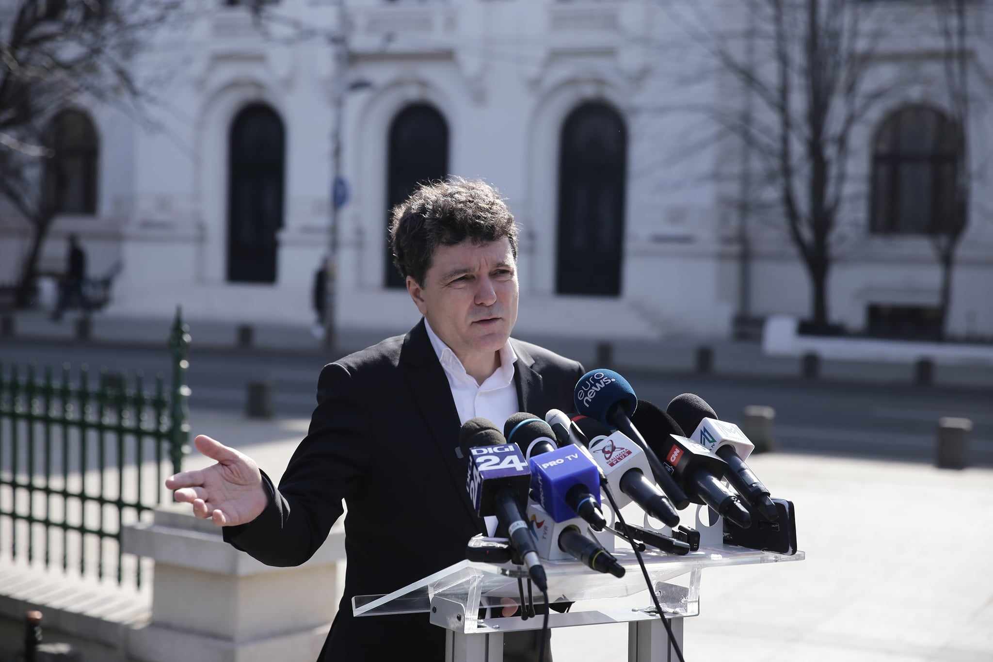 Nicușor Dan, despre alegerile locale: Va fi o campanie de ură, cu atacuri și cu bani de la rechinii imobiliari