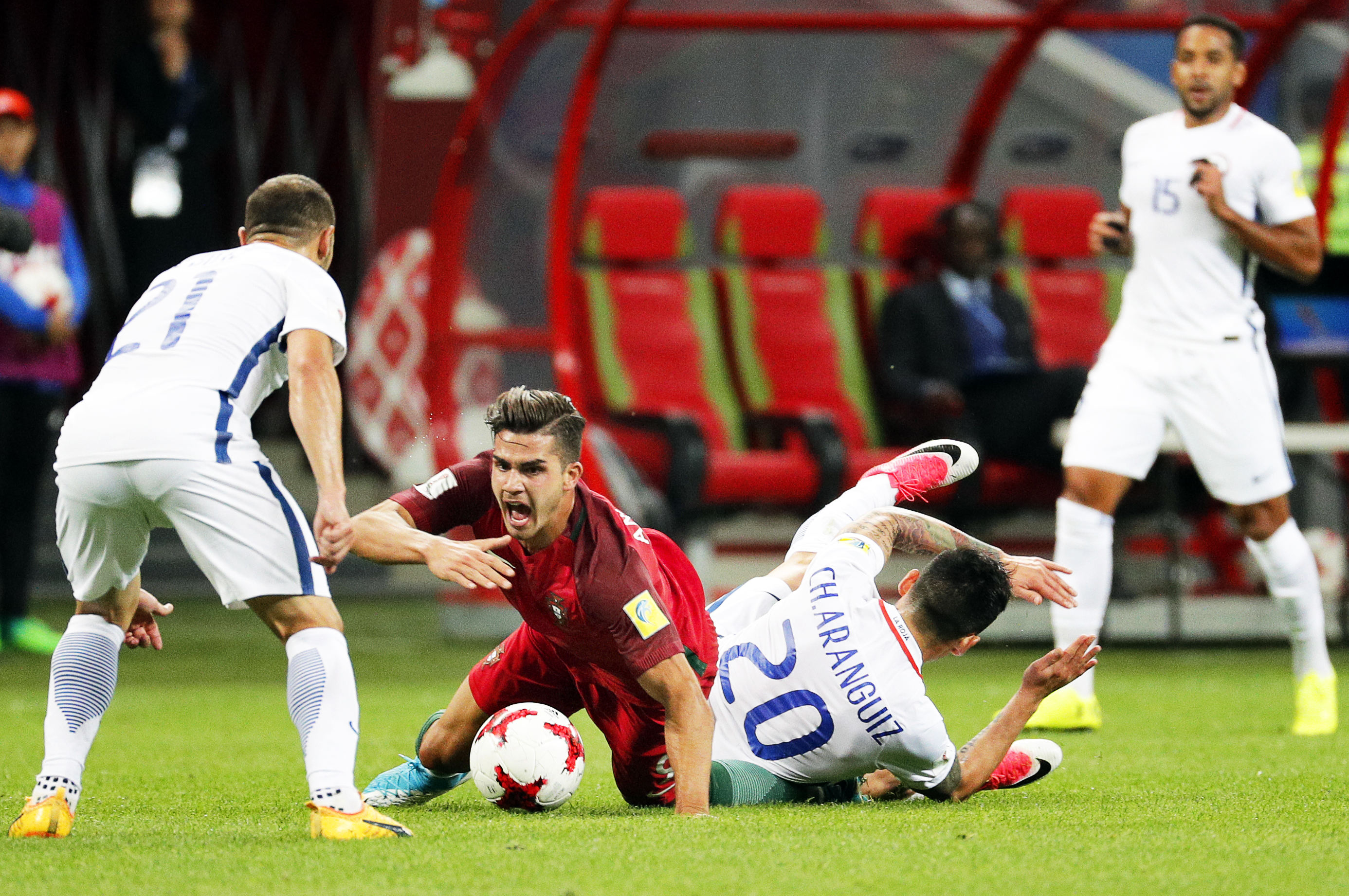 Selecționerul Portugaliei, Fernando Santos, este realist după înfrângerea cu Chile: ”Ne-a eliminat portarul Bravo!” | GALERIE FOTO