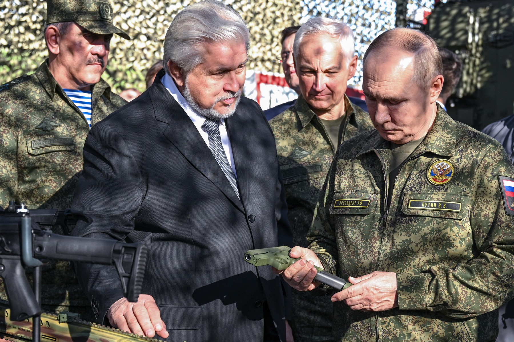 Vladimir Putin, apariție neobișnuită la finalul manevrelor militare Zapad 2025: „Inamicul a fost înfrânt”