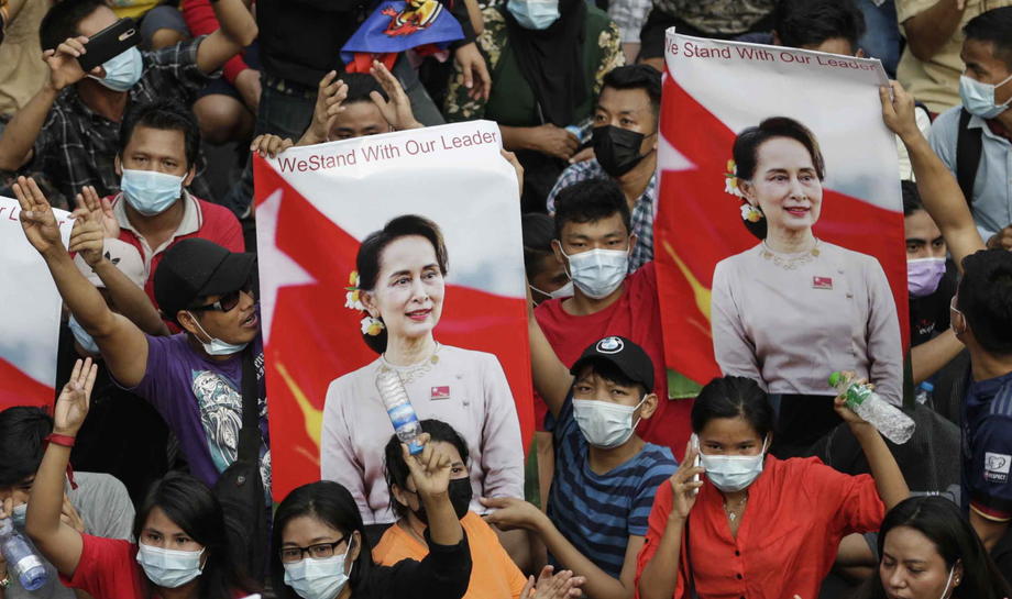 Proteste în Myanmar, după lovitura de stat. Armata a tăiat accesul locuitorilor la internet