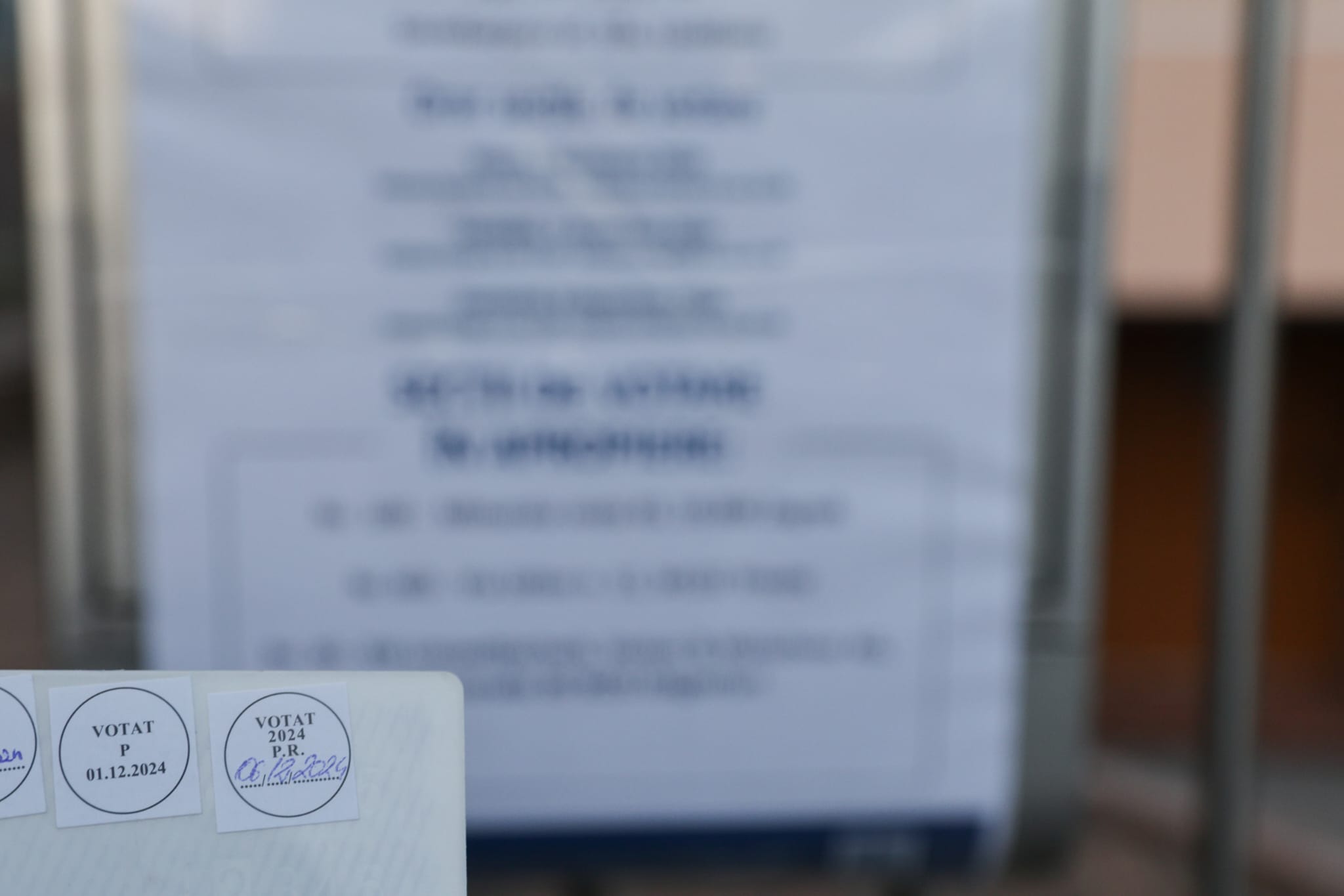 Mii de români din diaspora au votat pentru turul 2 la alegerile prezidențiale și după decizia CCR de anulare a procesului electoral
