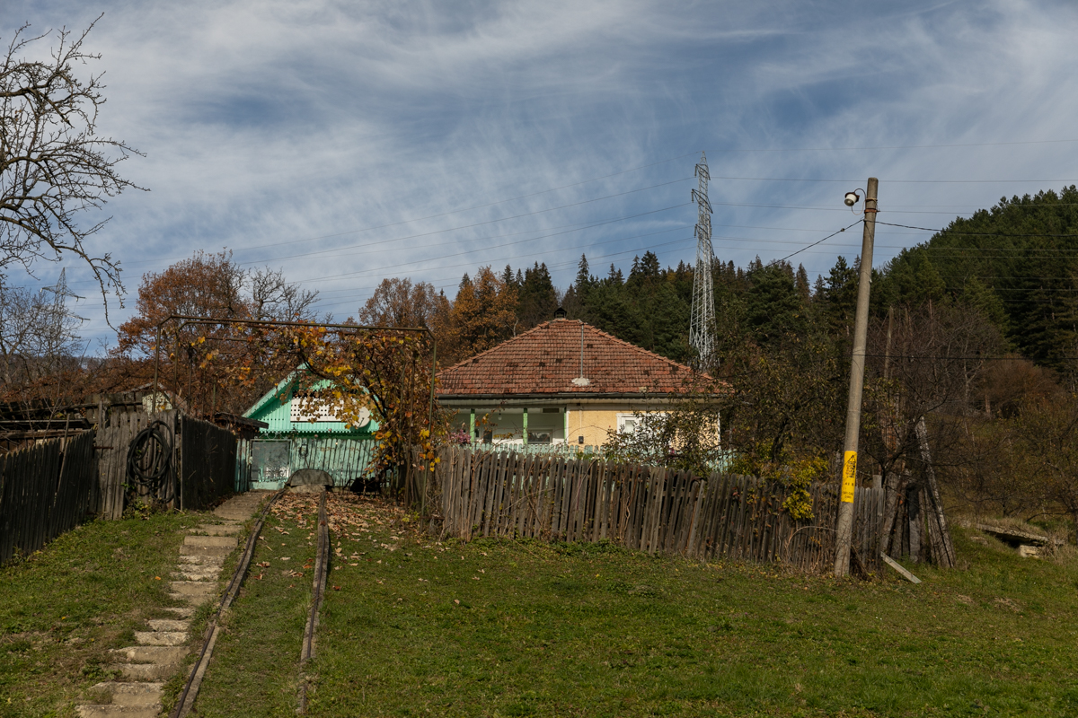 Una dintre victimele incendiului de la SJU Piatra Neamţ îşi pierduse, acum două săptămâni, soţul. Fiul femeii: „Mama se ruga să nu moară înaintea lui tata”