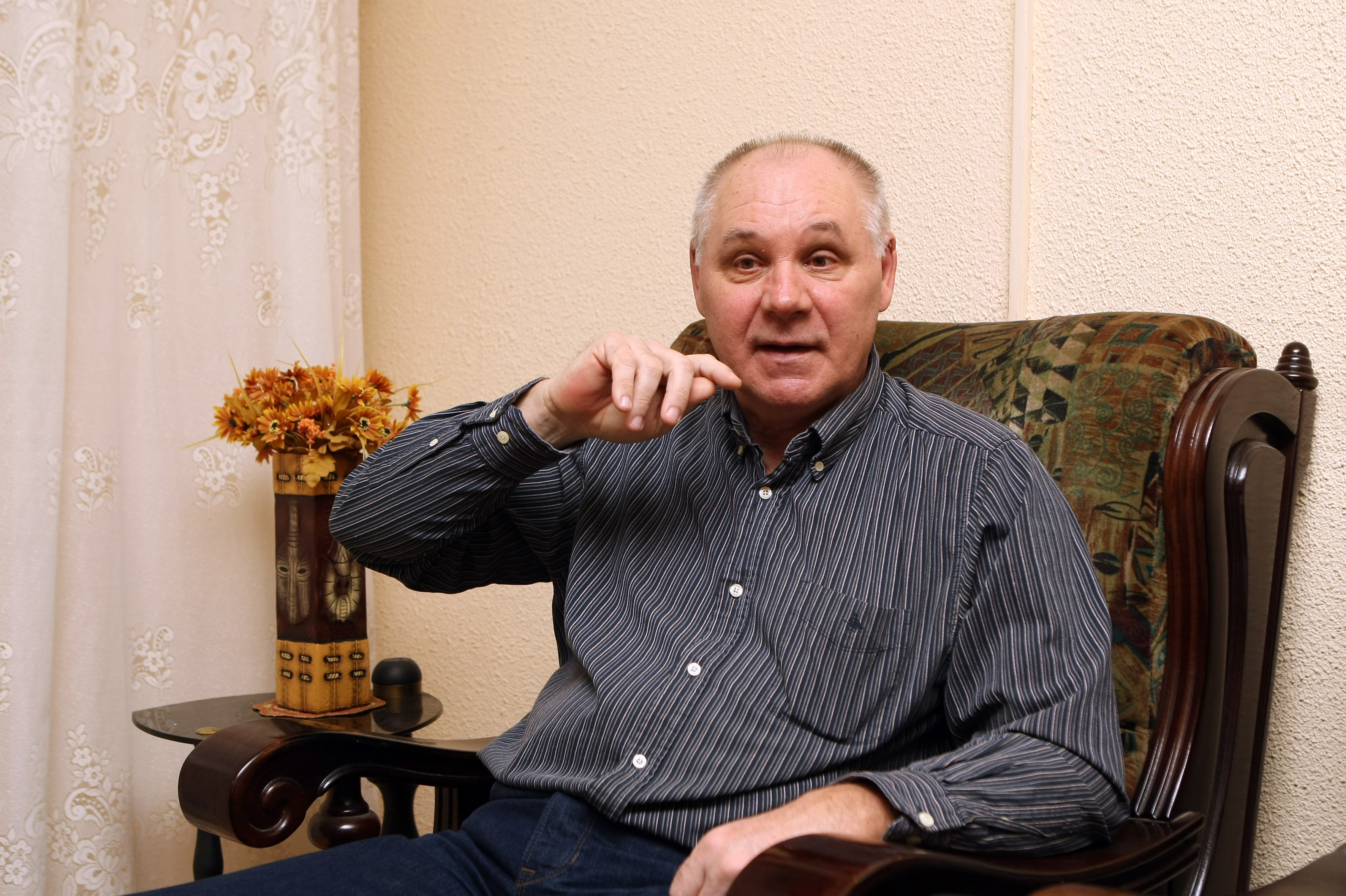 Fotbalistul Stelei, Adrian Ionescu: ”Steaua adevărată e cea care joacă acum!”. Cine dribla mai bine decât Messi și azi ar fi costat 120.000.000 de euro!” | VIDEO
