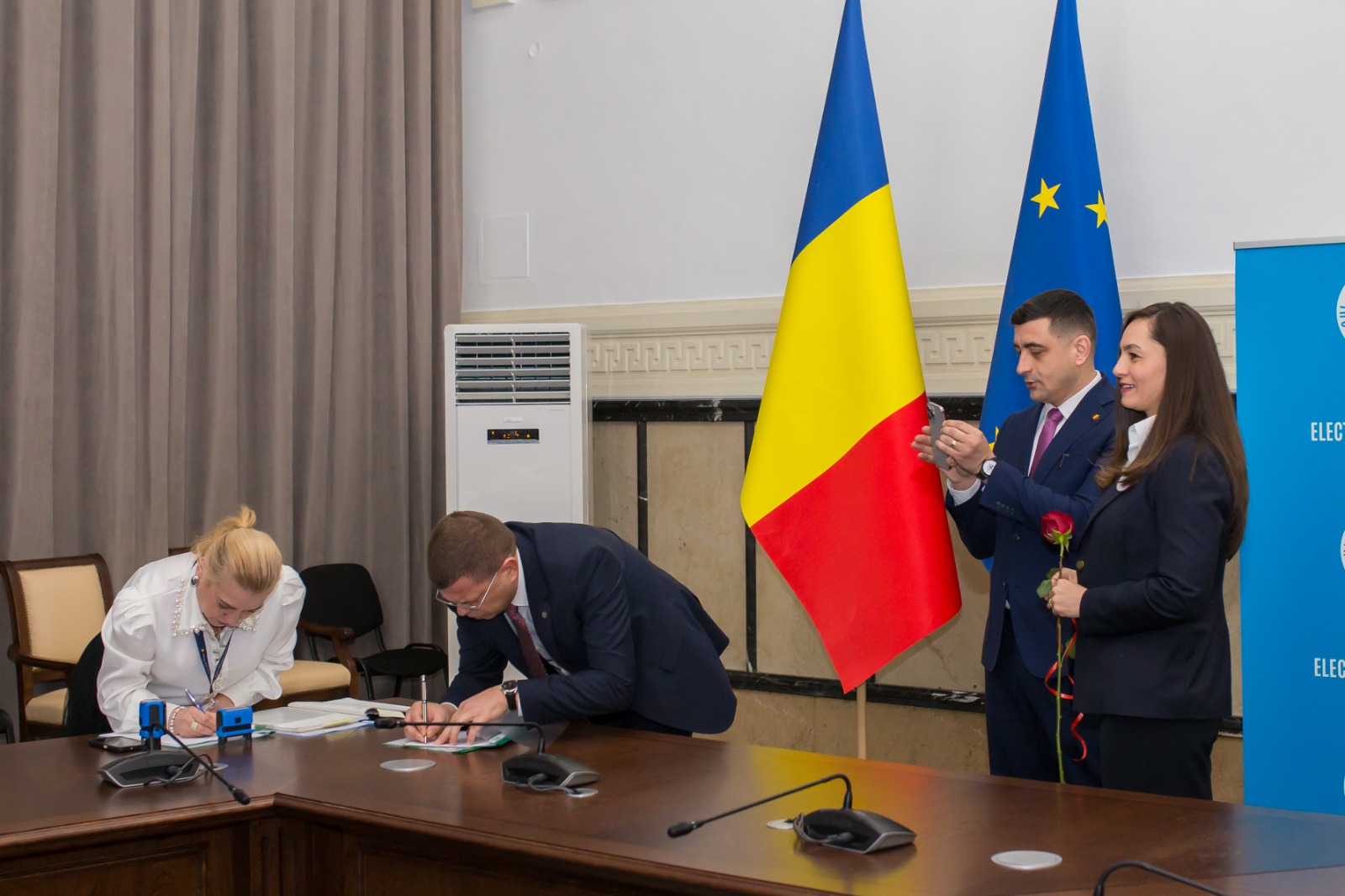 Anamaria Gavrilă și-a depus candidatura la prezidențiale la BEC, alături de George Simion. Cine se va retrage
