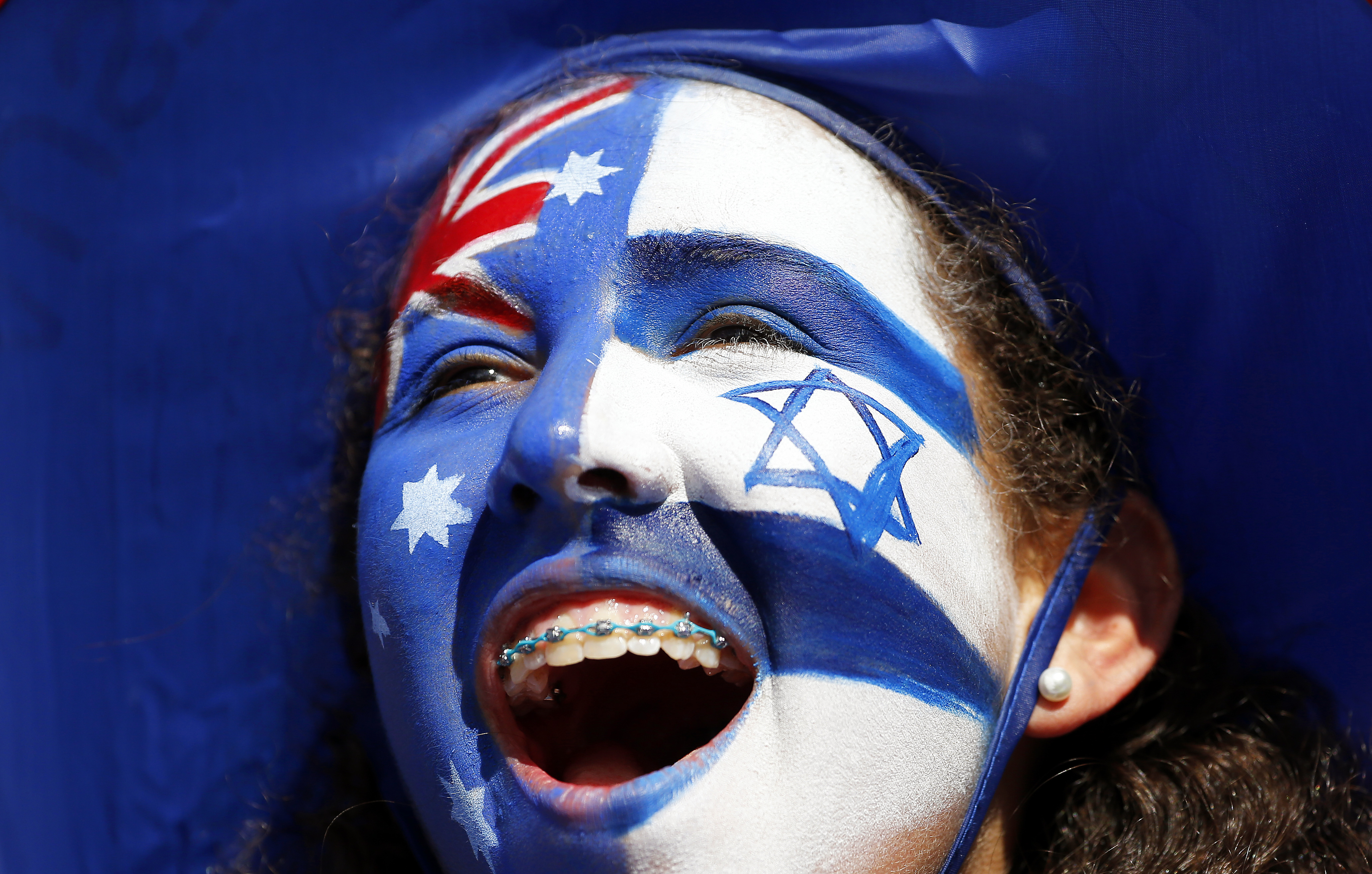 Și, totuși, avem un reprezentant pe tabloul de simplu de la Australian Open! Dudi Sela, israelianul cu părinți români, a reușit minunea: l-a eliminat pe ”killerul” lui Nadal! GALERIE FOTO