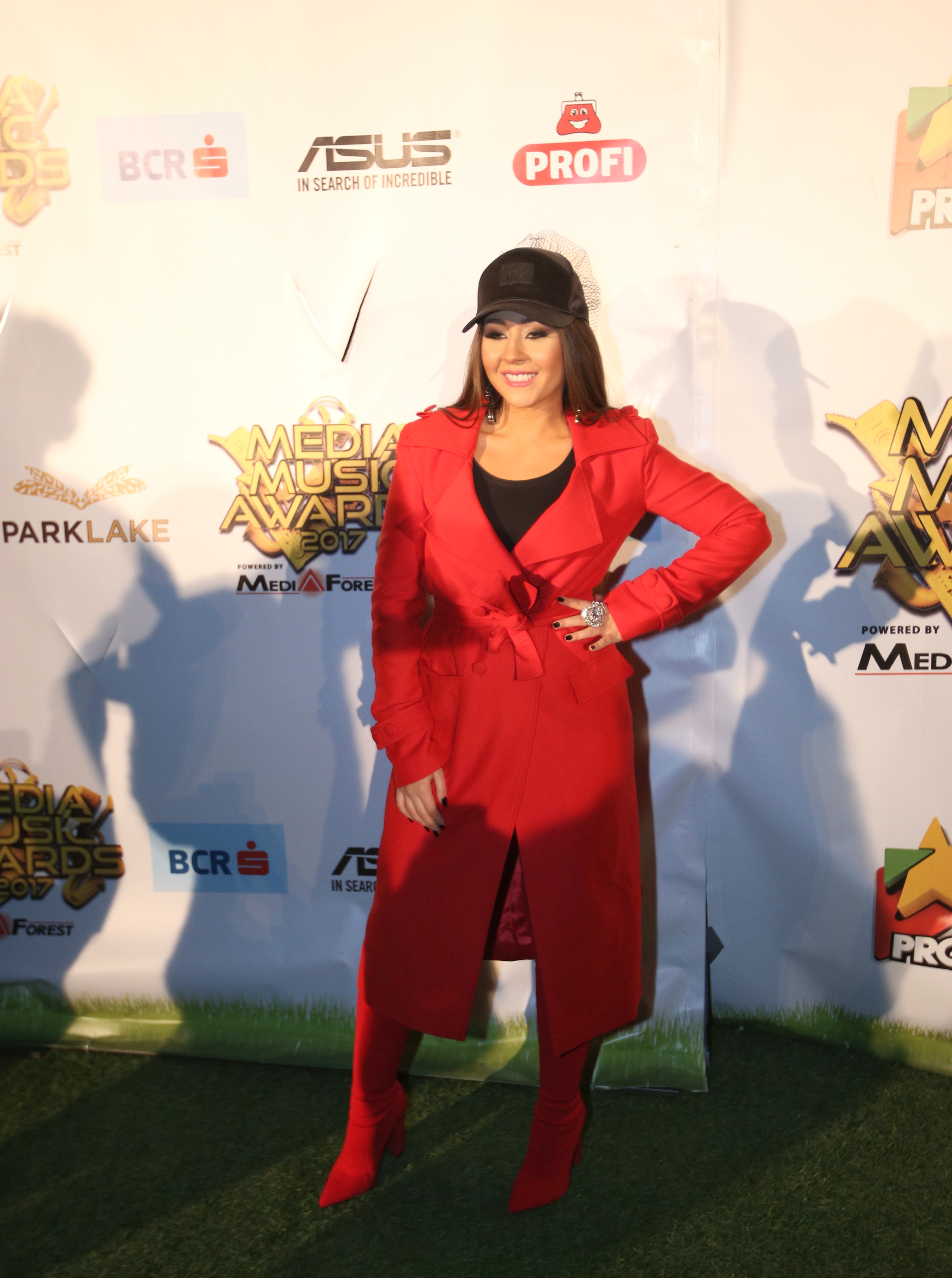 FOTO EXCLUSIV/ Media Music Awards 2017. Vedetele au strălucit în lumina reflectoarelor. Alina Eremia a întors toate privirile