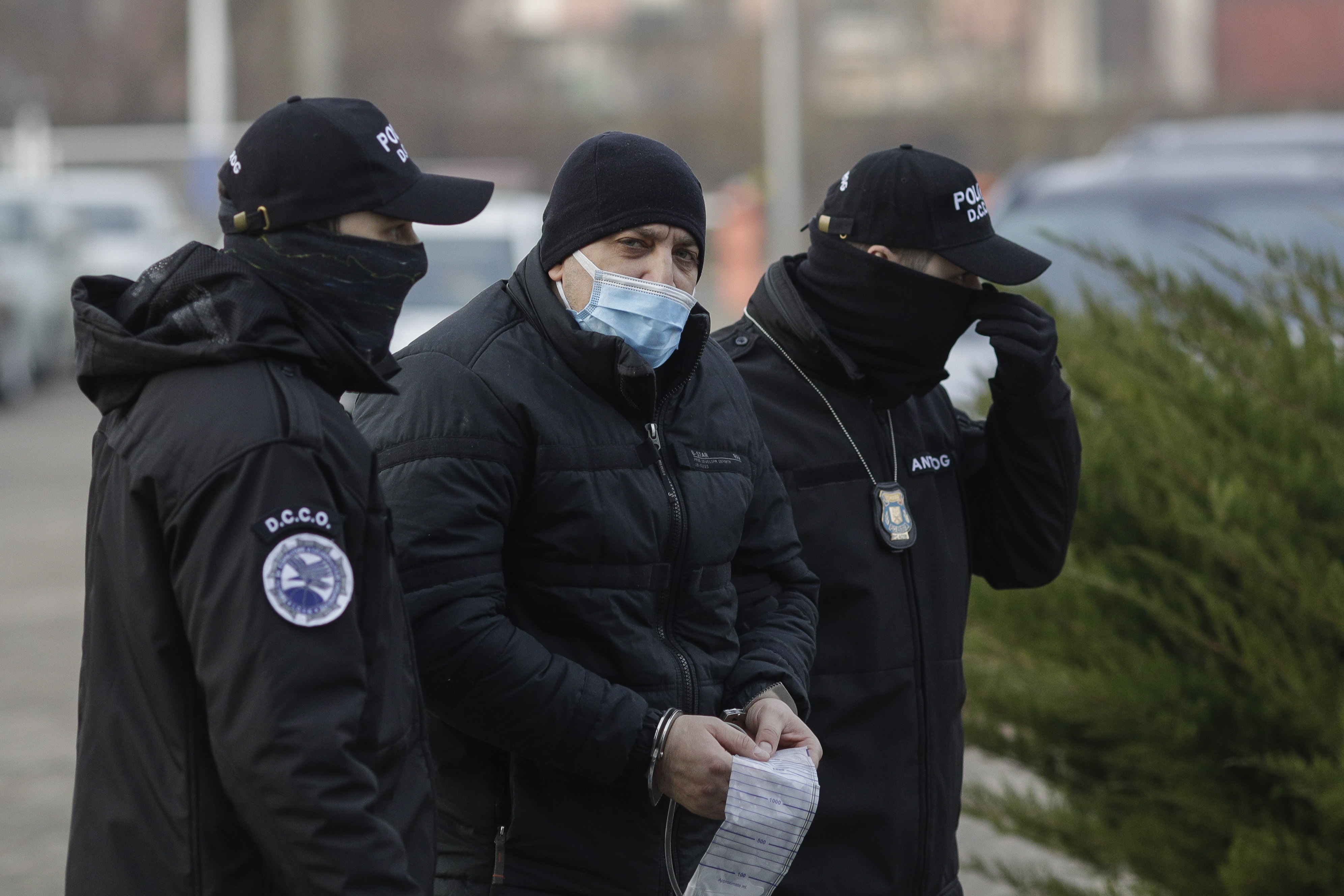 Liderul grupării „Hells Angels” din România, extrădat în SUA. Marius Lazăr este acuzat de trafic de droguri și spălare de bani
