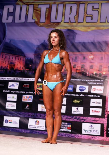 A fost mamă și soție, acum e Arnold Schwarzenegger la feminin!